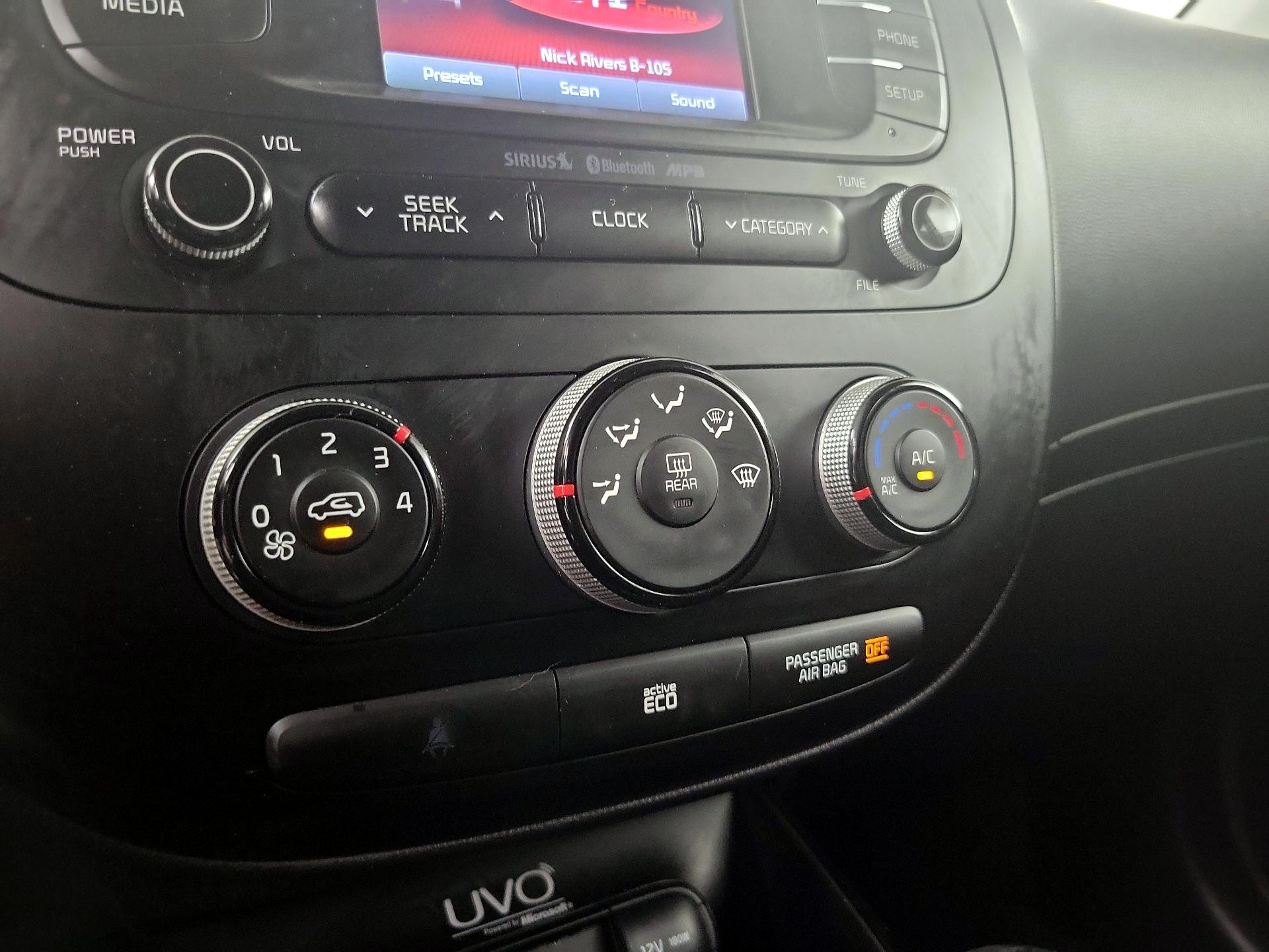 Thumbnail: 2015 Kia Soul - 14