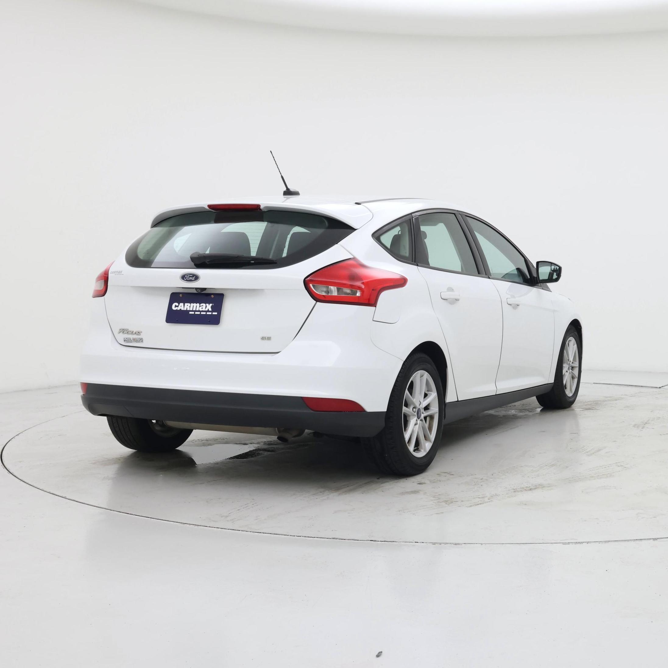 Thumbnail: 2018 Ford Focus - 8