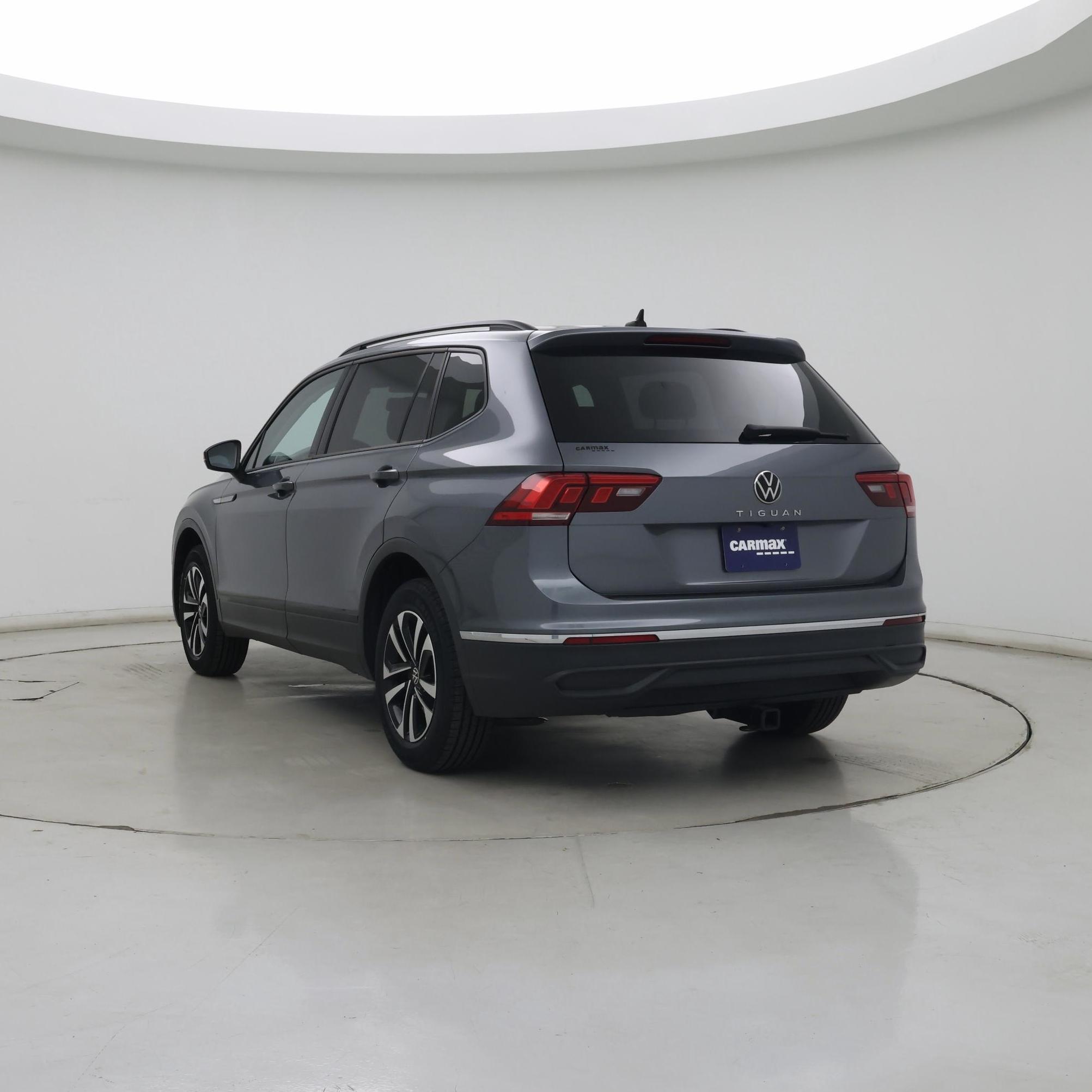 Thumbnail: 2022 Volkswagen Tiguan - 2