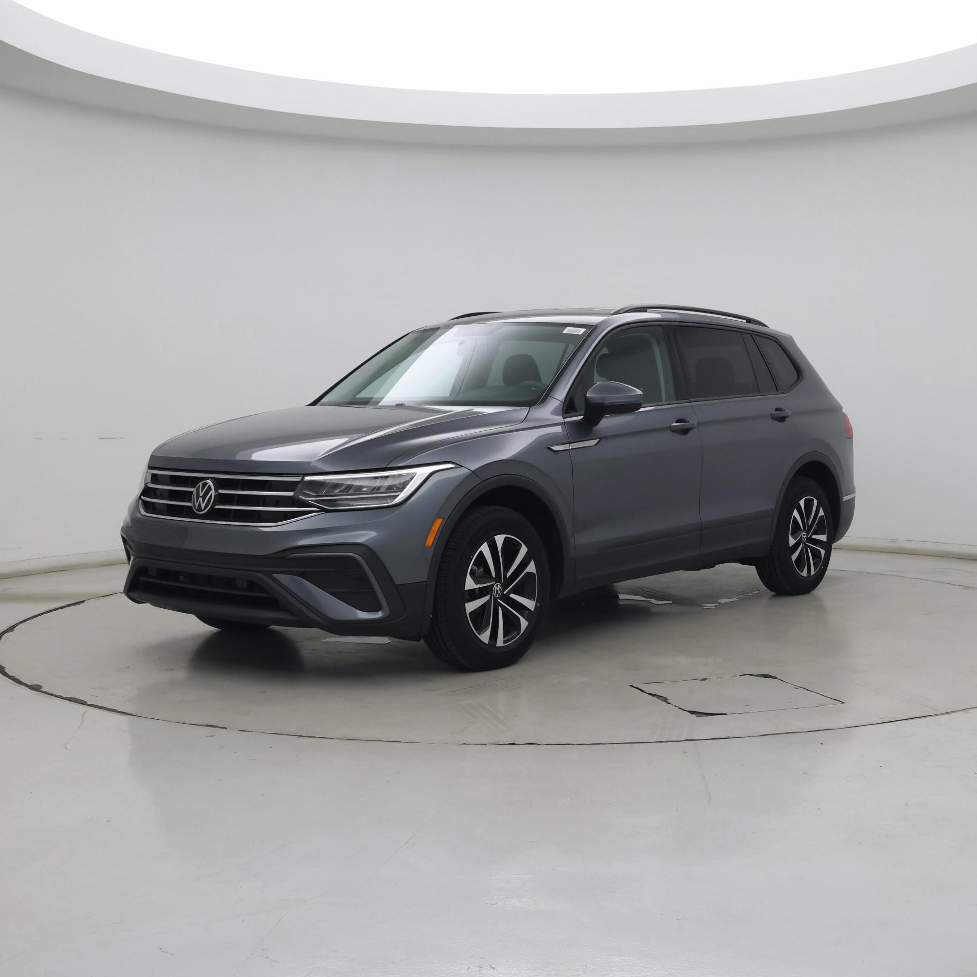 Thumbnail: 2022 Volkswagen Tiguan - 4