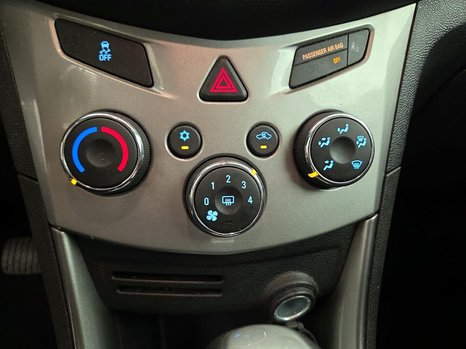 2016 Chevrolet Trax LT - Photo 17