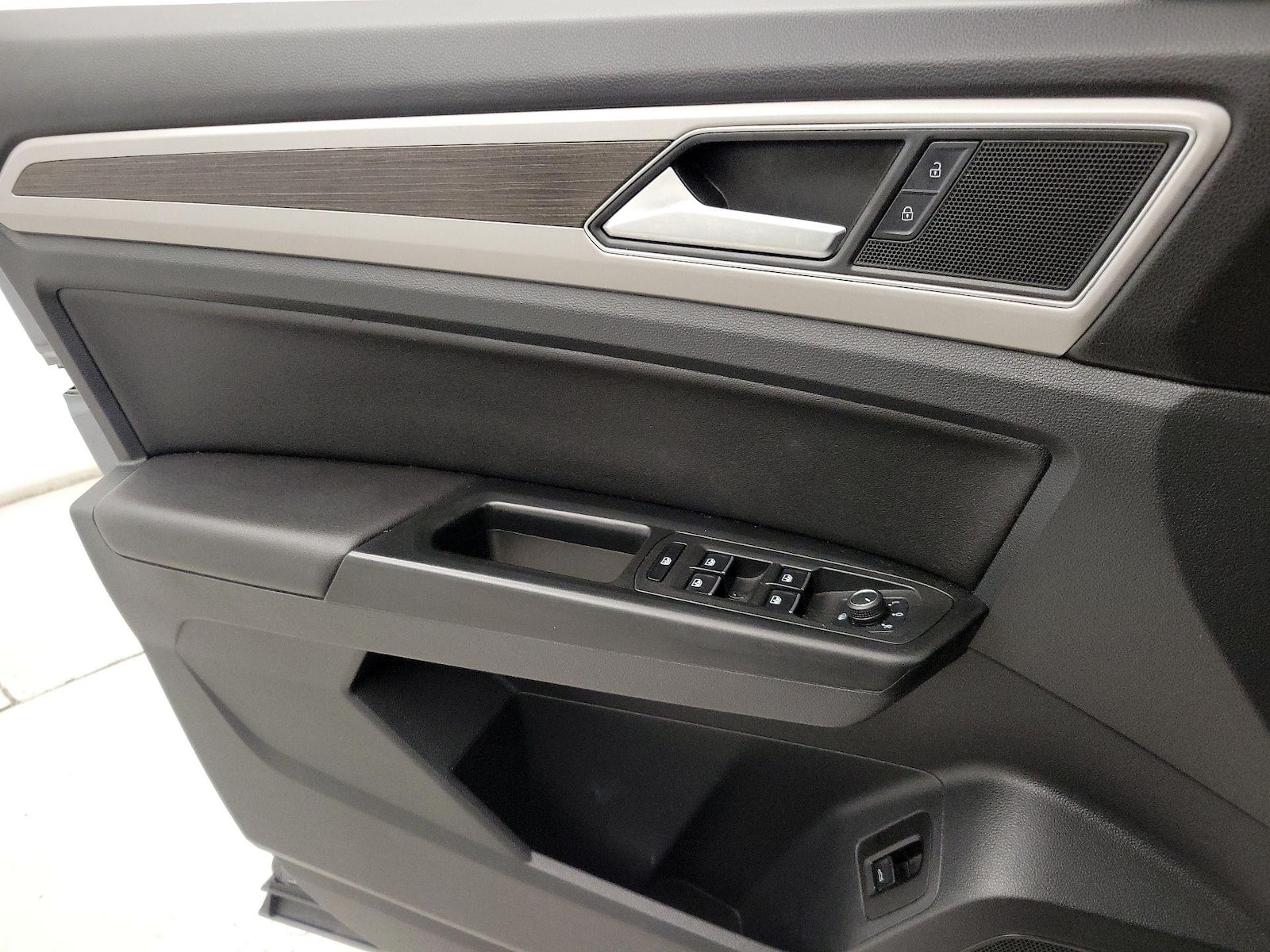 2018 Volkswagen Atlas SEL - Photo 13