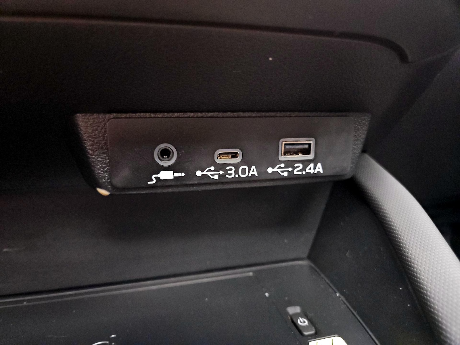 2025 Subaru Forester Premium - Photo 18