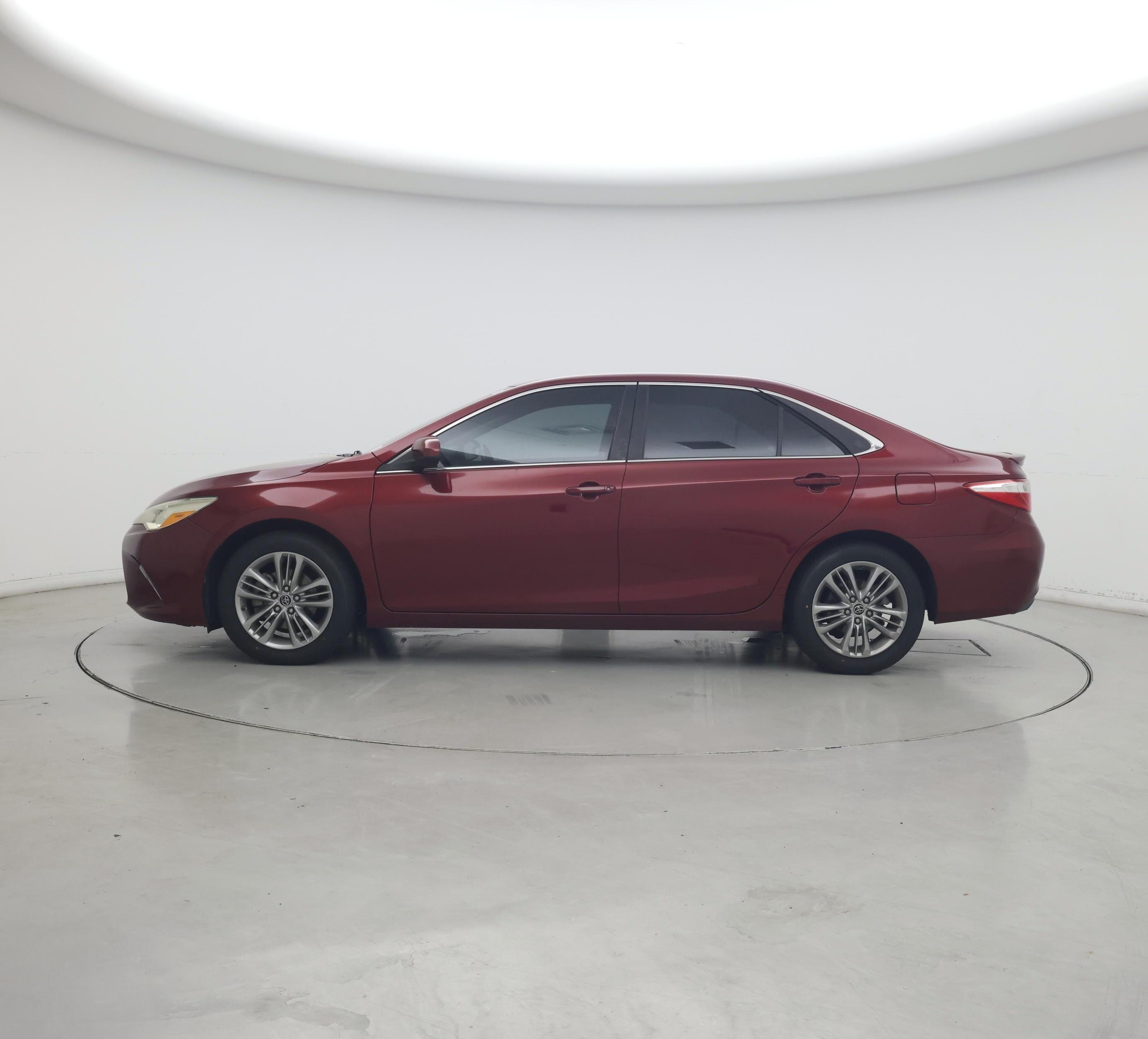 Thumbnail: 2016 Toyota Camry - 3