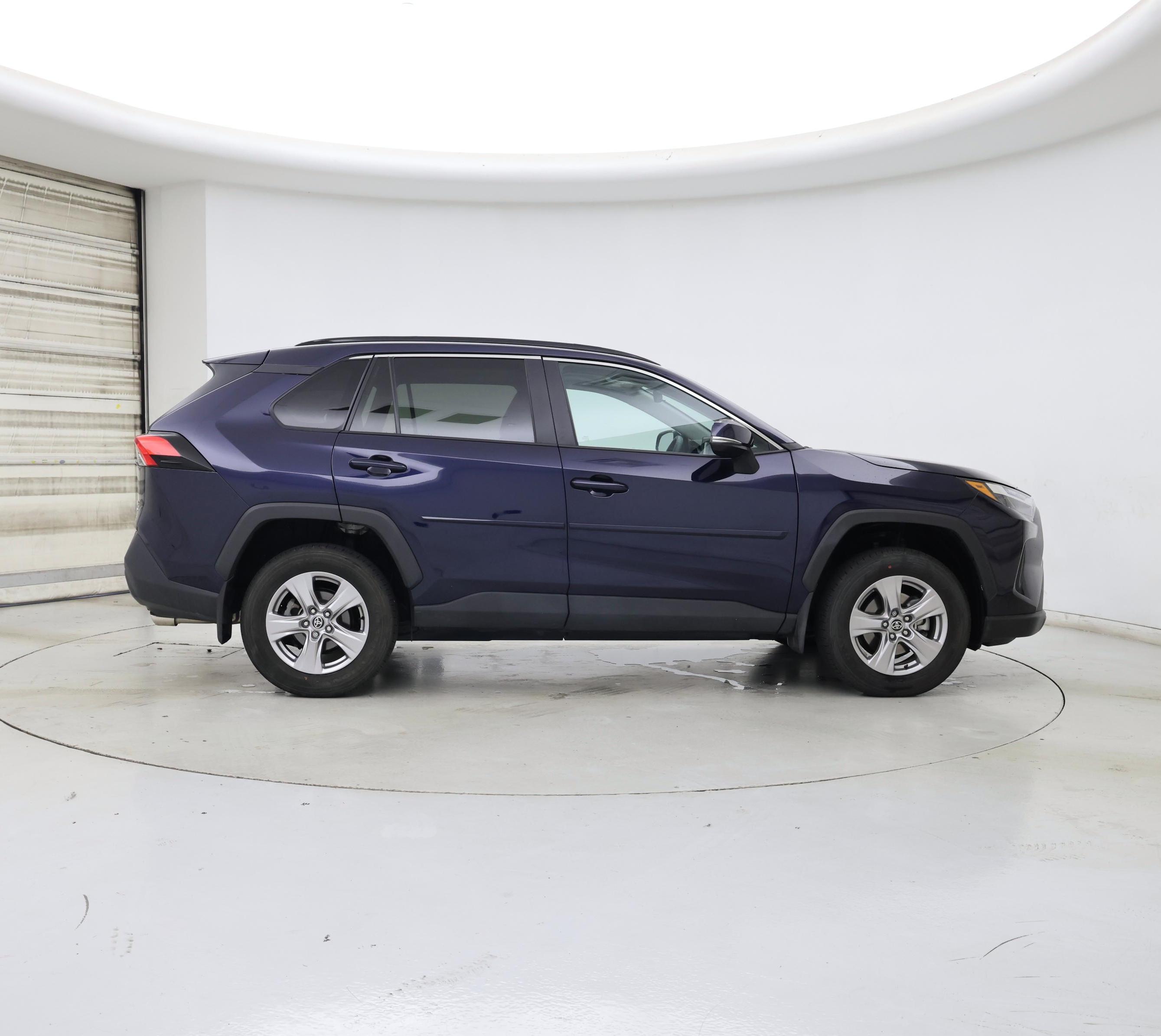 Thumbnail: 2022 Toyota RAV4 - 7