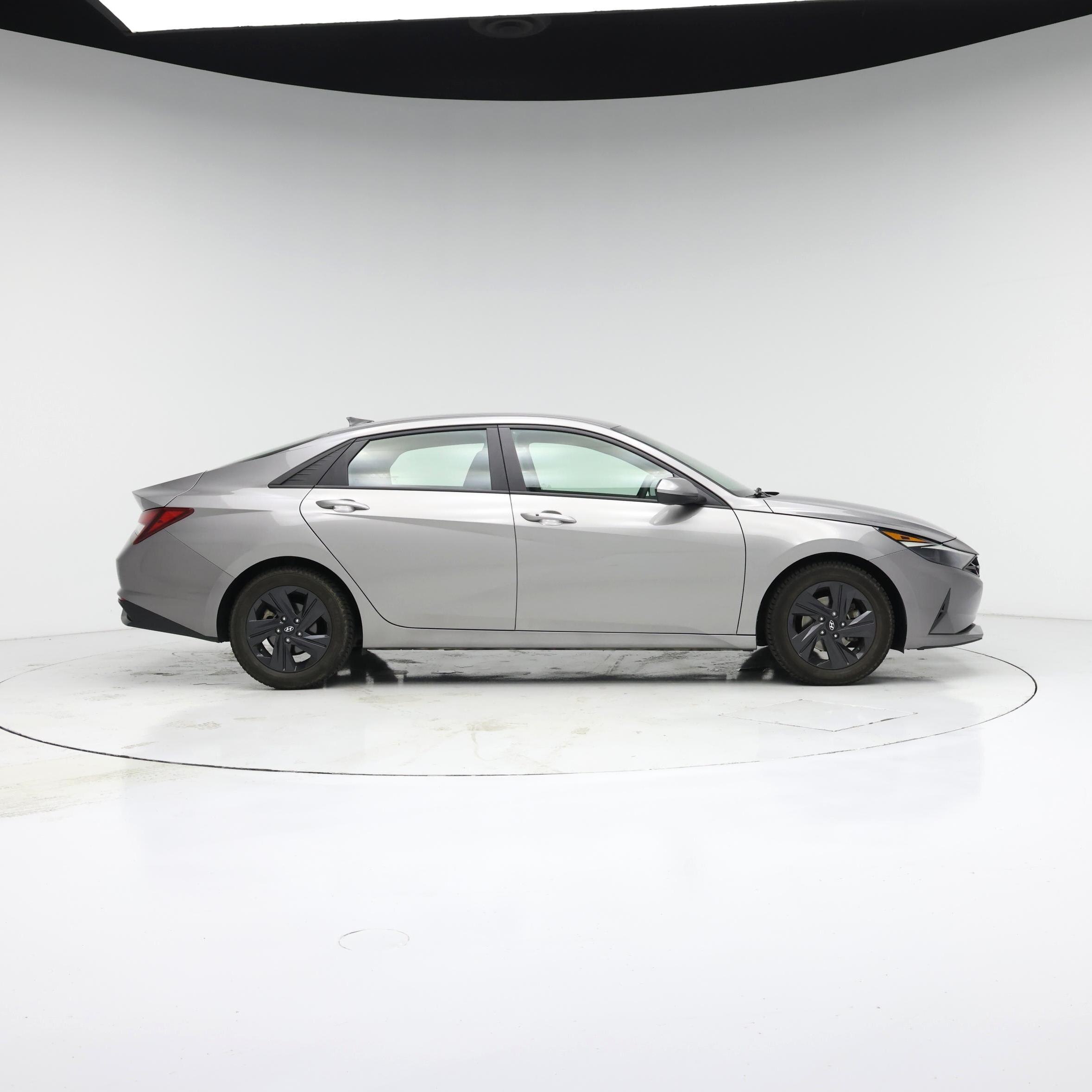 Thumbnail: 2022 Hyundai Elantra - 7