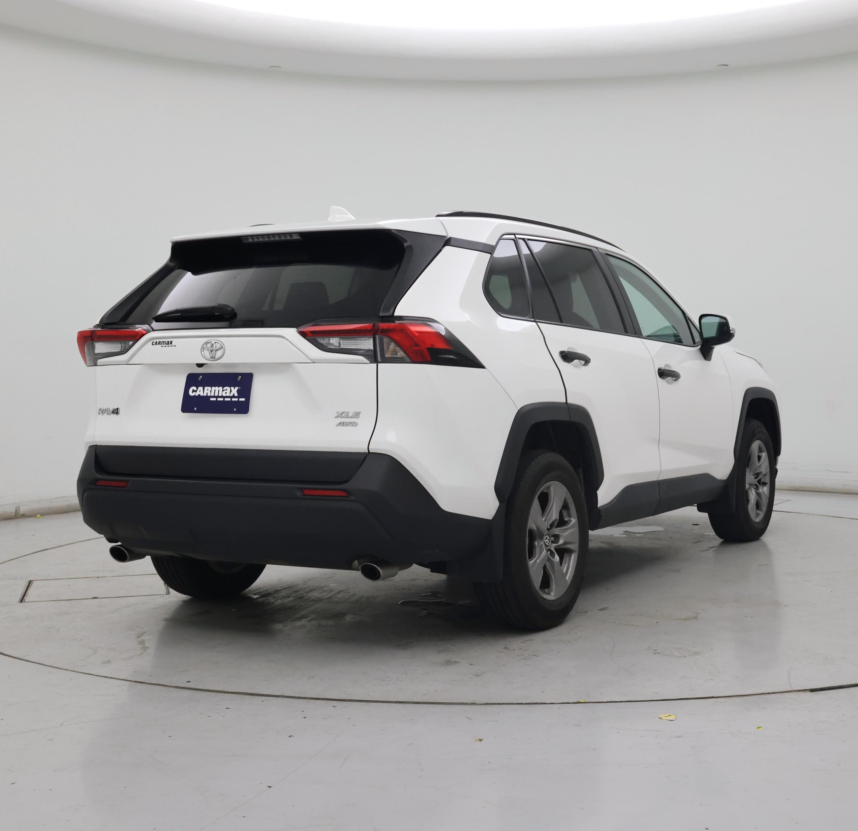 Thumbnail: 2023 Toyota RAV4 - 8