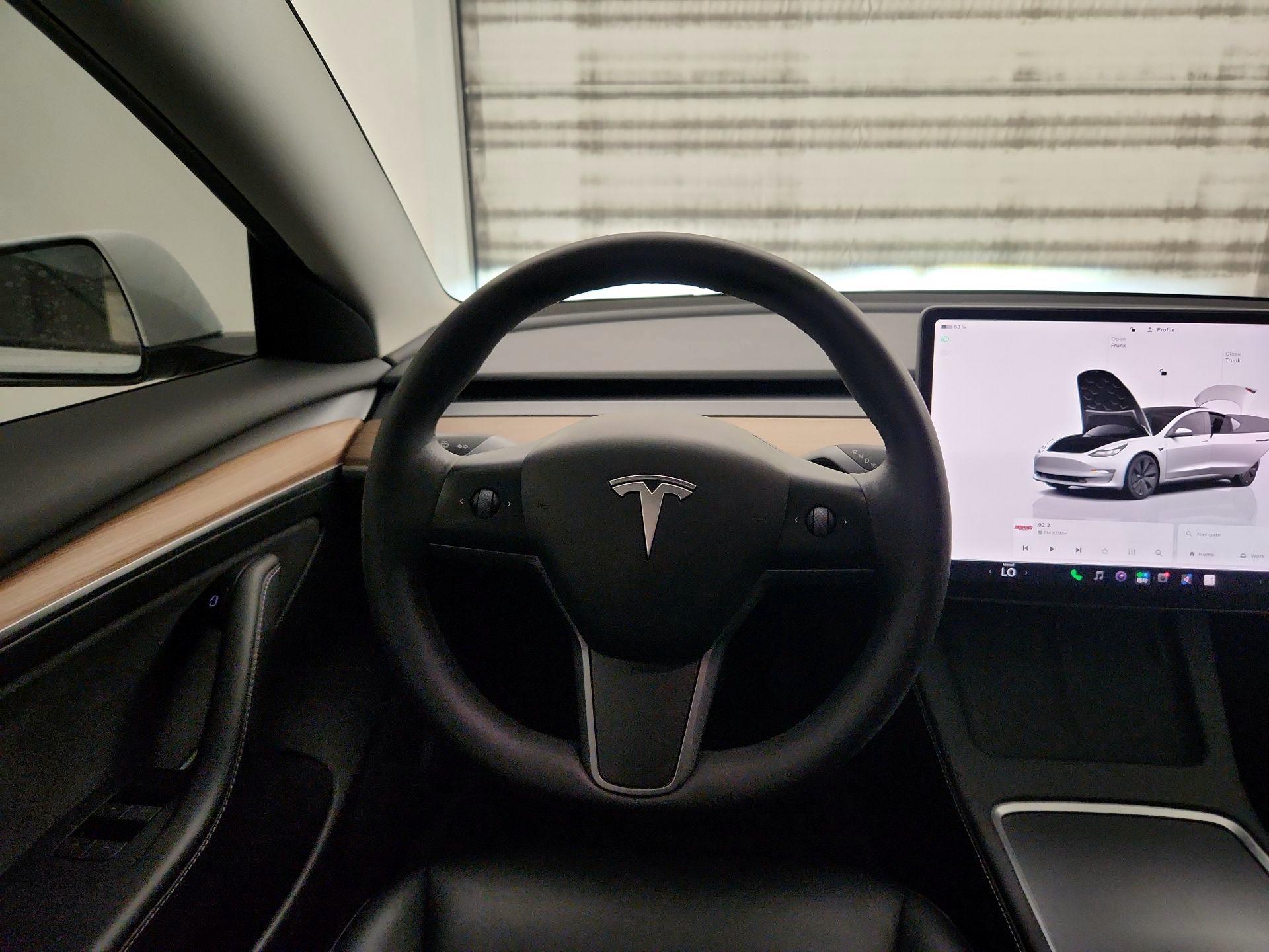 Thumbnail: 2023 Tesla Model 3 - 10