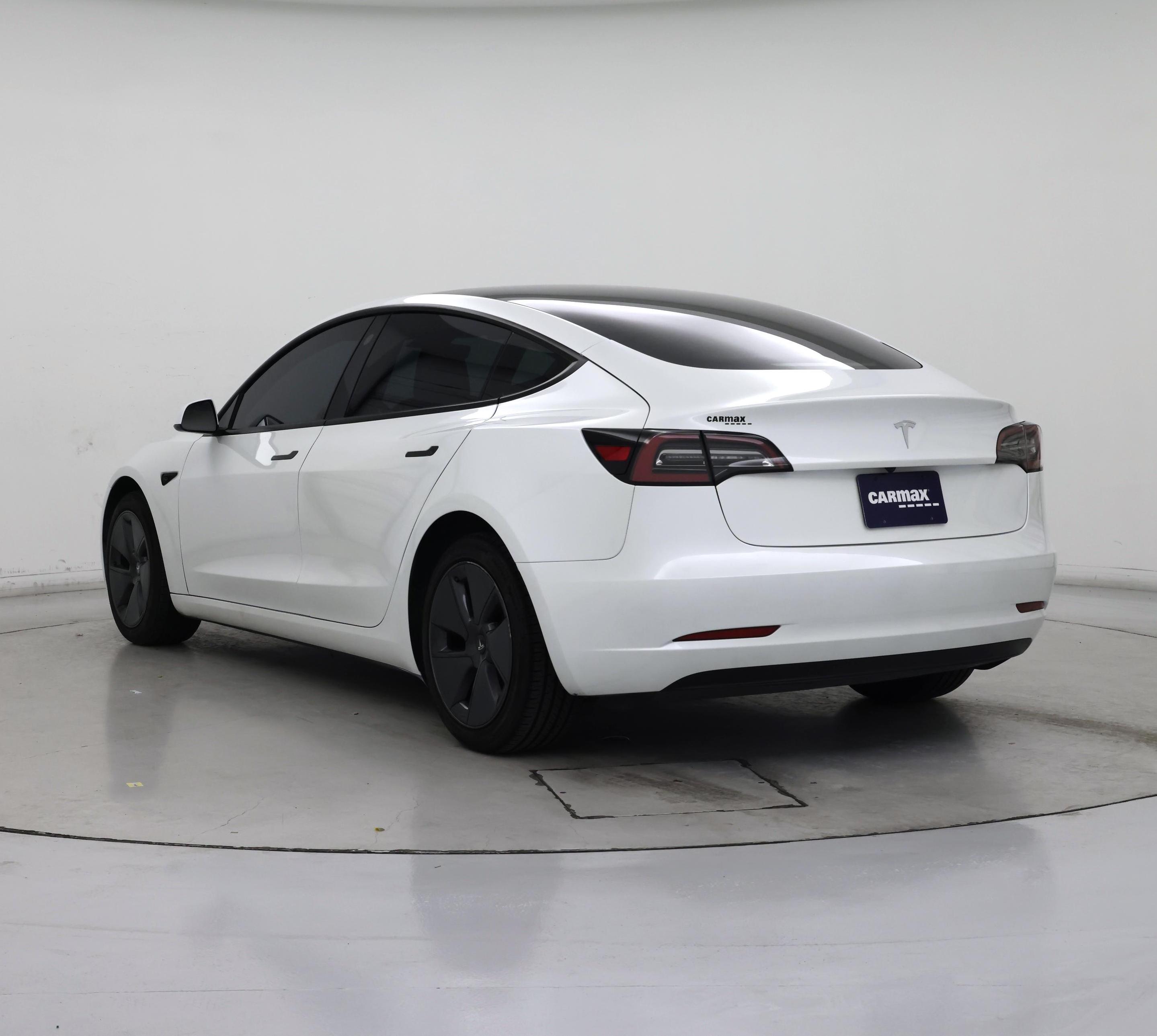 Thumbnail: 2023 Tesla Model 3 - 2