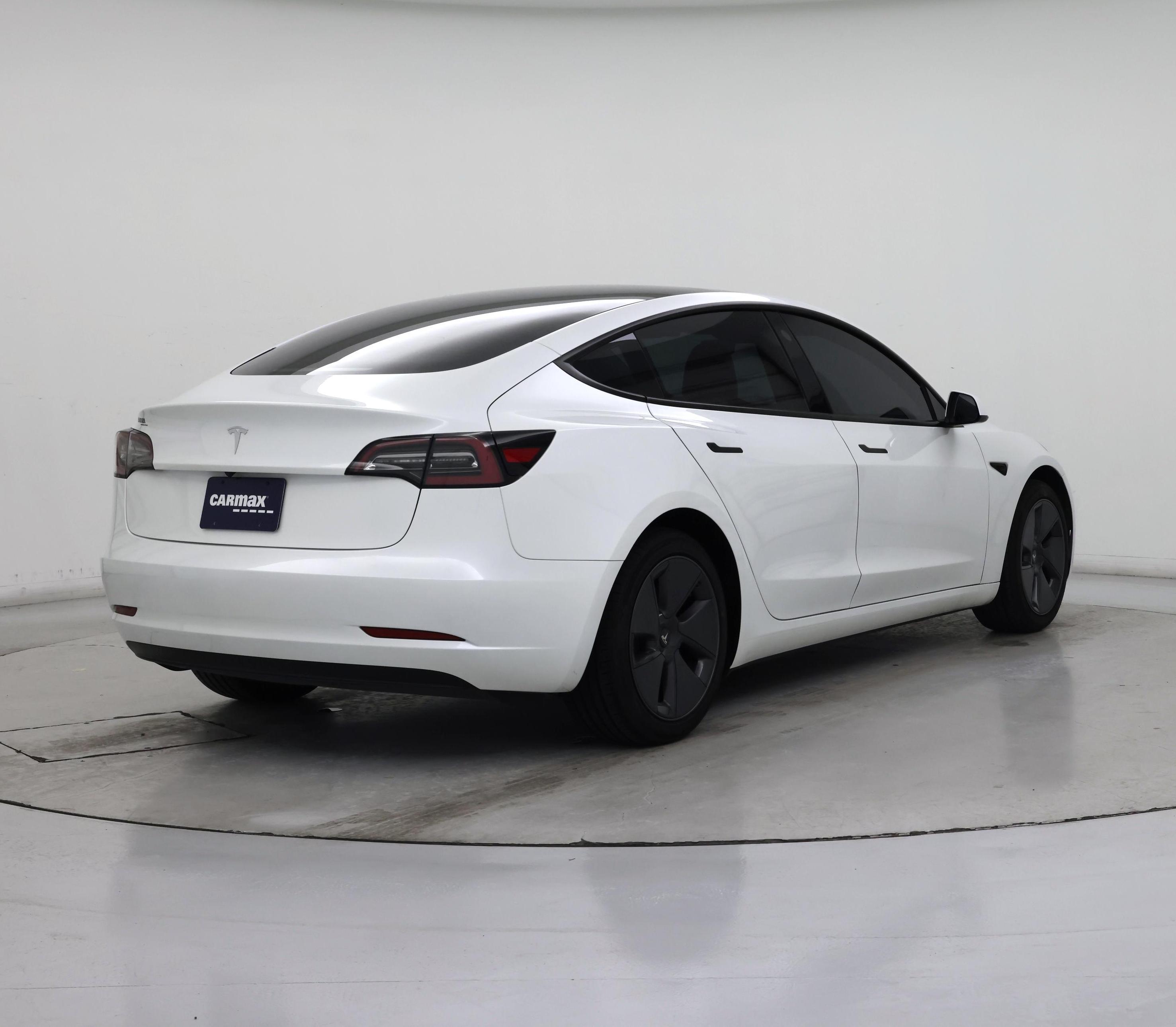 Thumbnail: 2023 Tesla Model 3 - 8