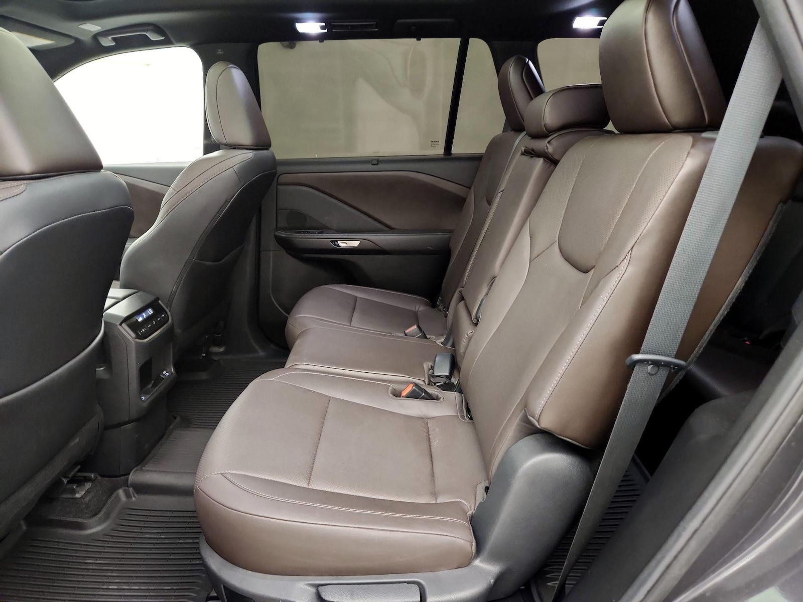 Rear Air Conditioning