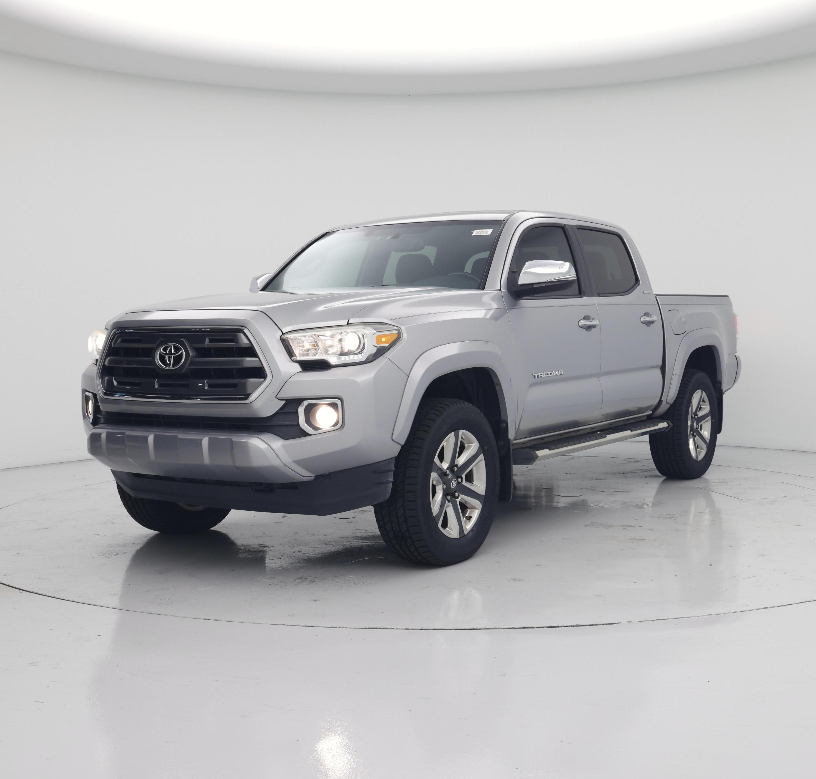 Thumbnail: 2016 Toyota Tacoma - 4