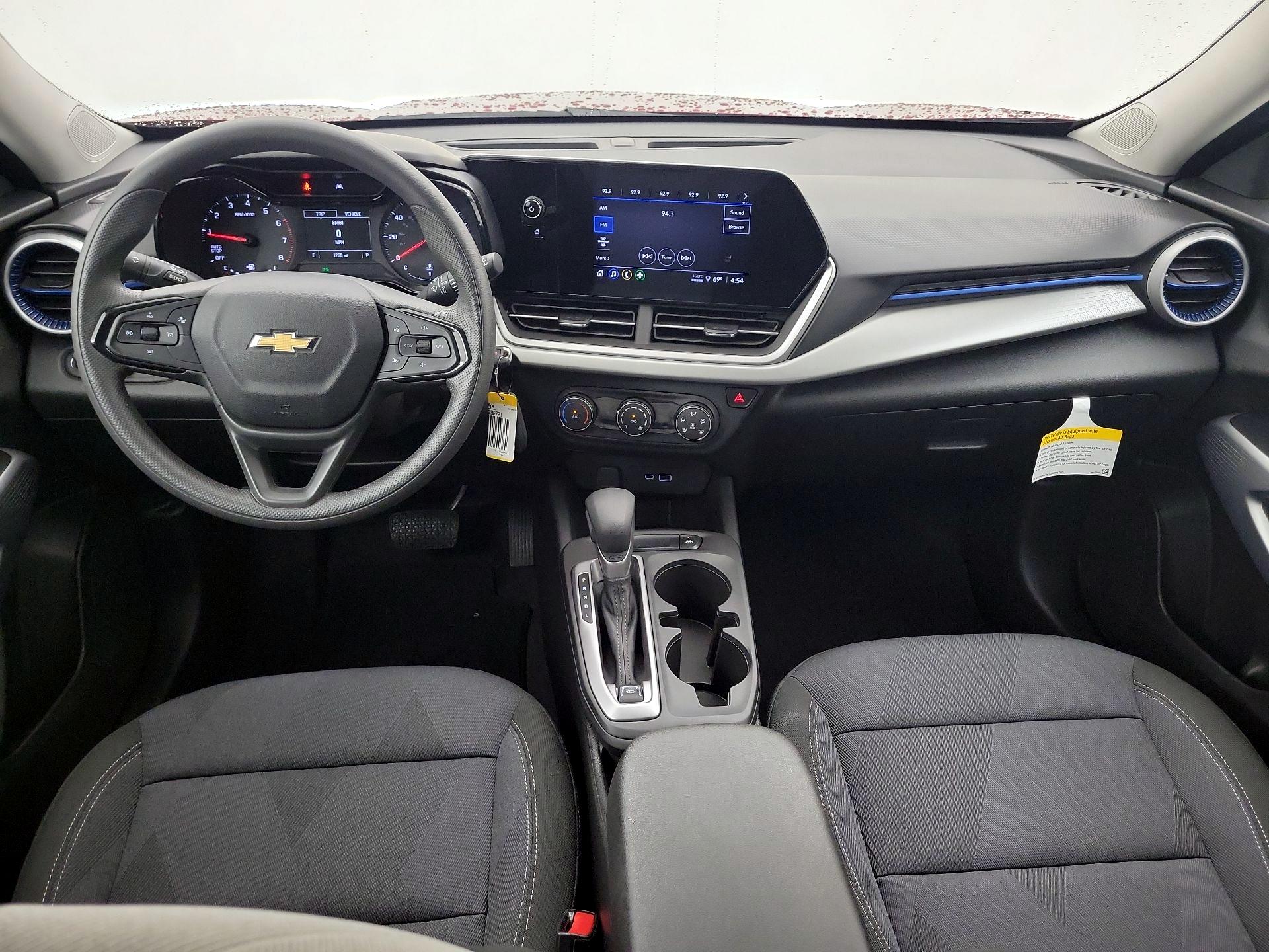 Thumbnail: 2025 Chevrolet Trax - 9