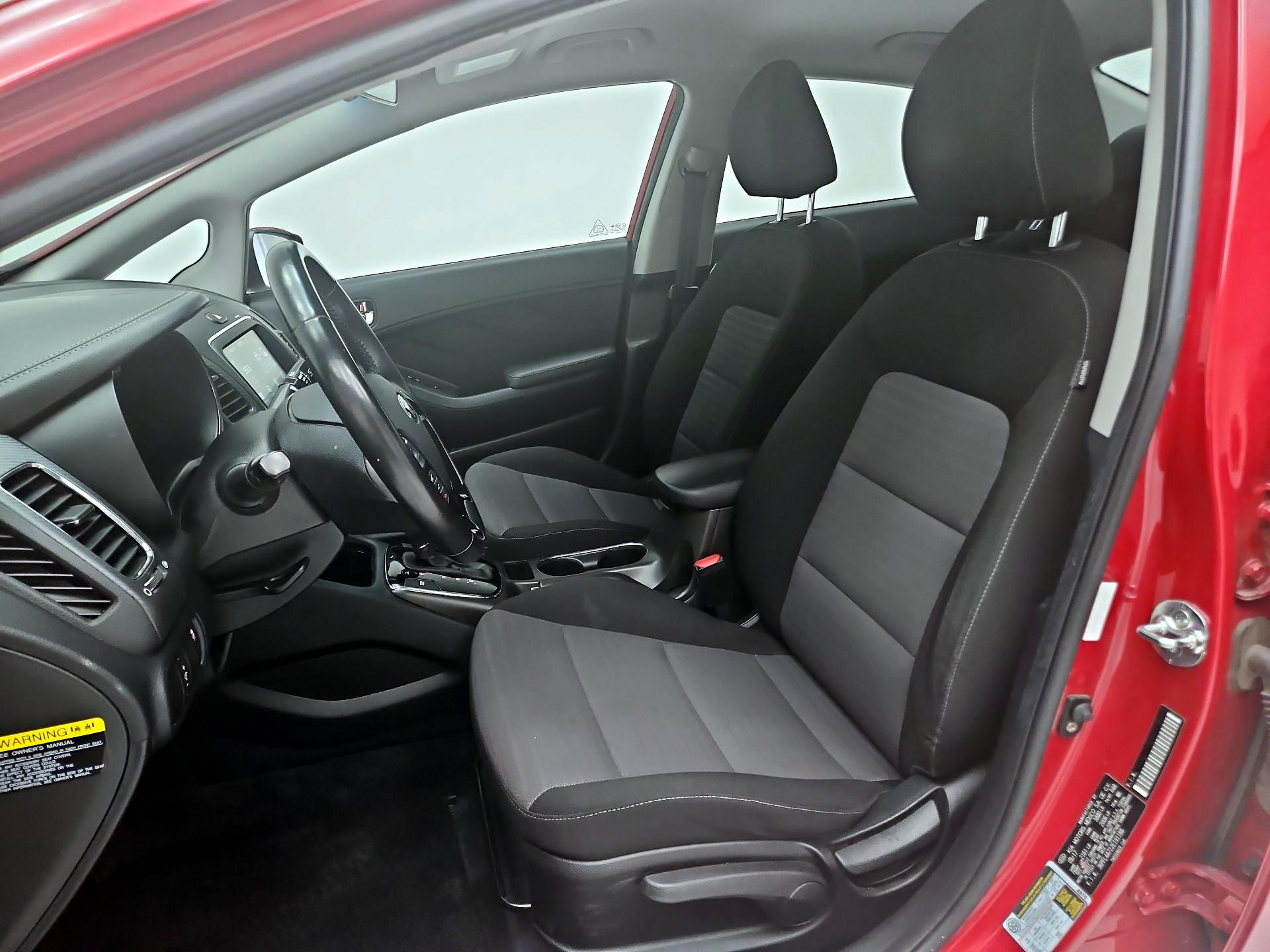 Thumbnail: 2018 Kia Forte - 11
