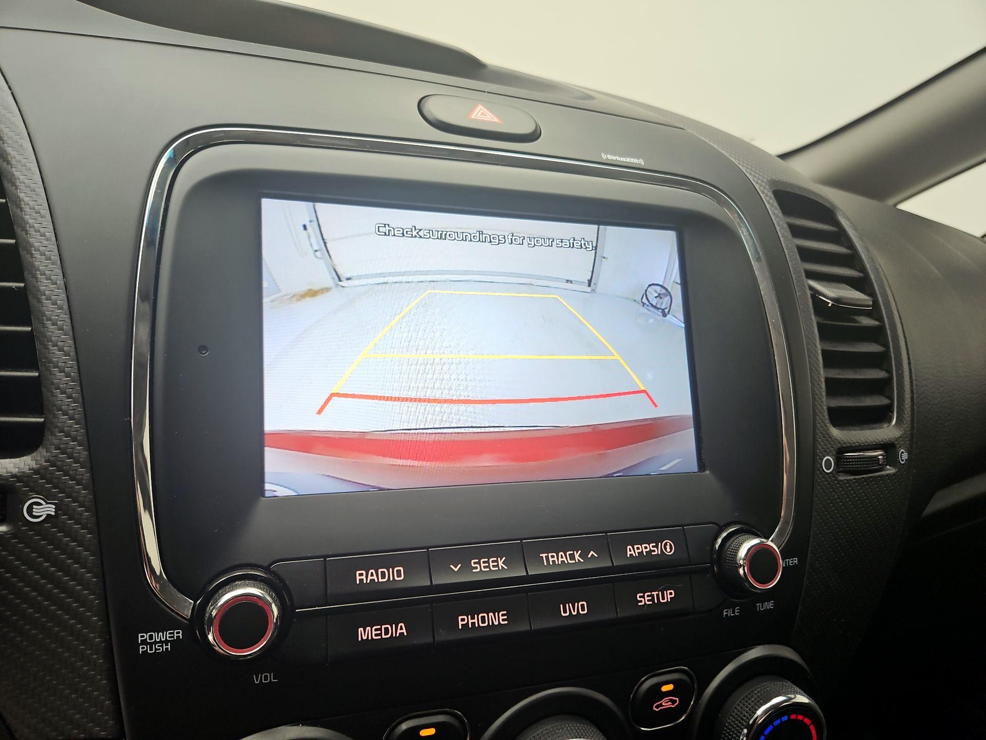 Thumbnail: 2018 Kia Forte - 14