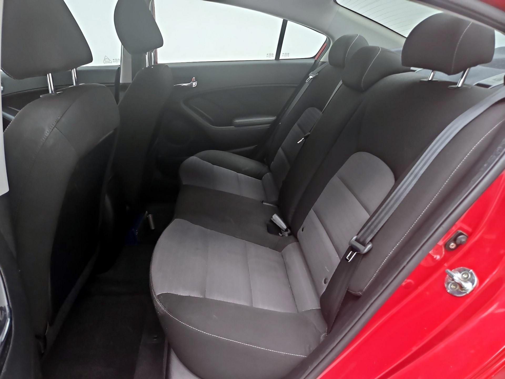 Thumbnail: 2018 Kia Forte - 19