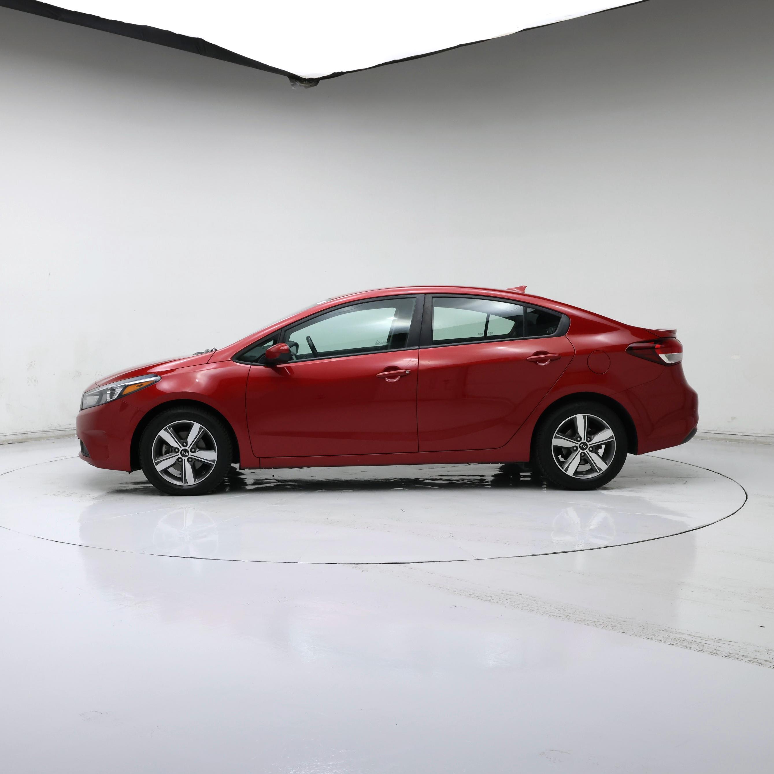 Thumbnail: 2018 Kia Forte - 3