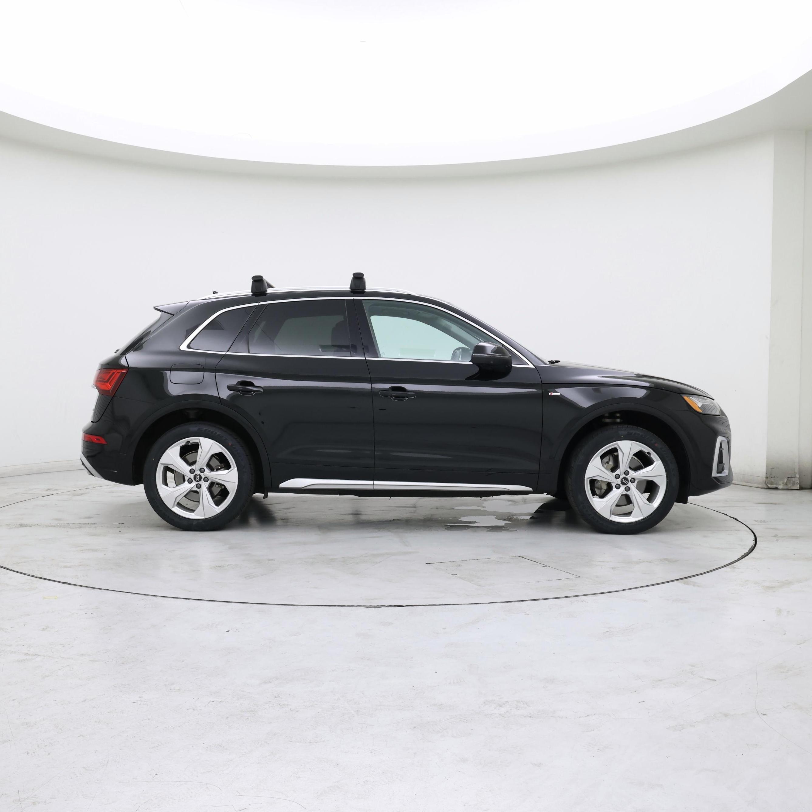 Thumbnail: 2022 Audi Q5 - 7