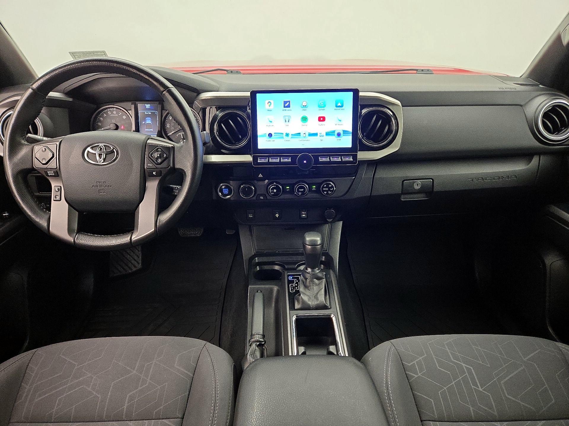 Thumbnail: 2017 Toyota Tacoma - 9