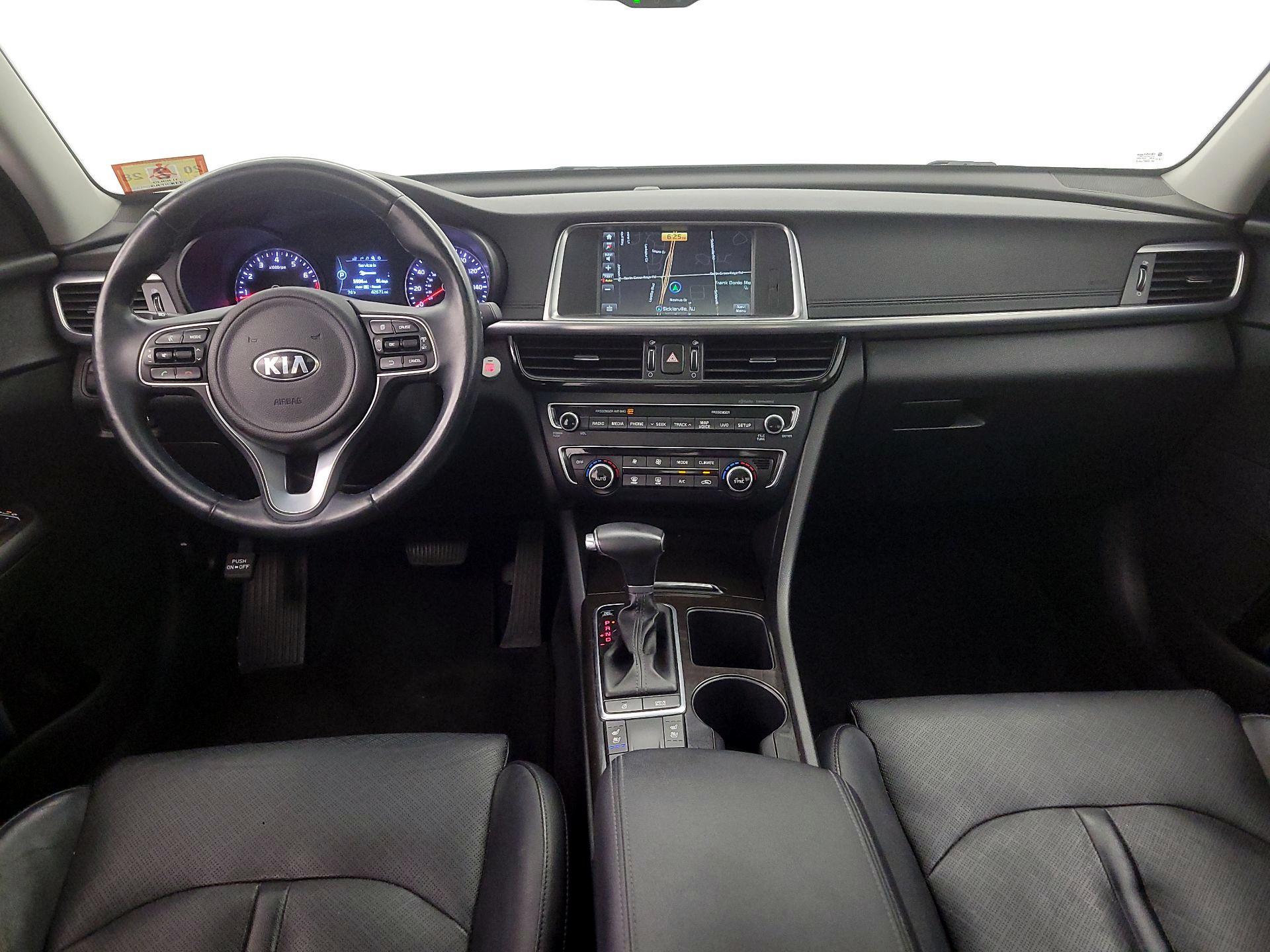 Thumbnail: 2016 Kia Optima - 9