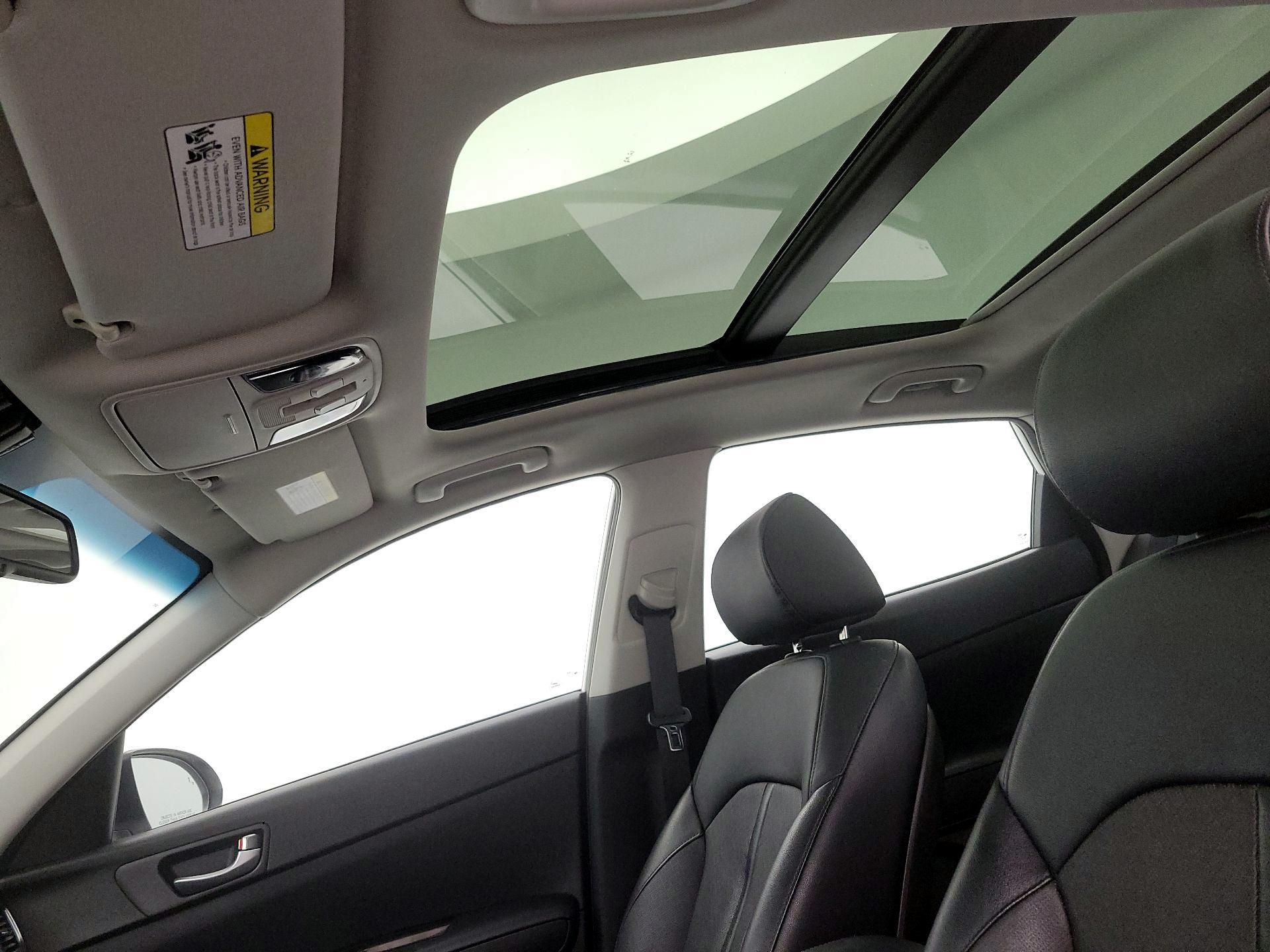 Thumbnail: 2016 Kia Optima - 20