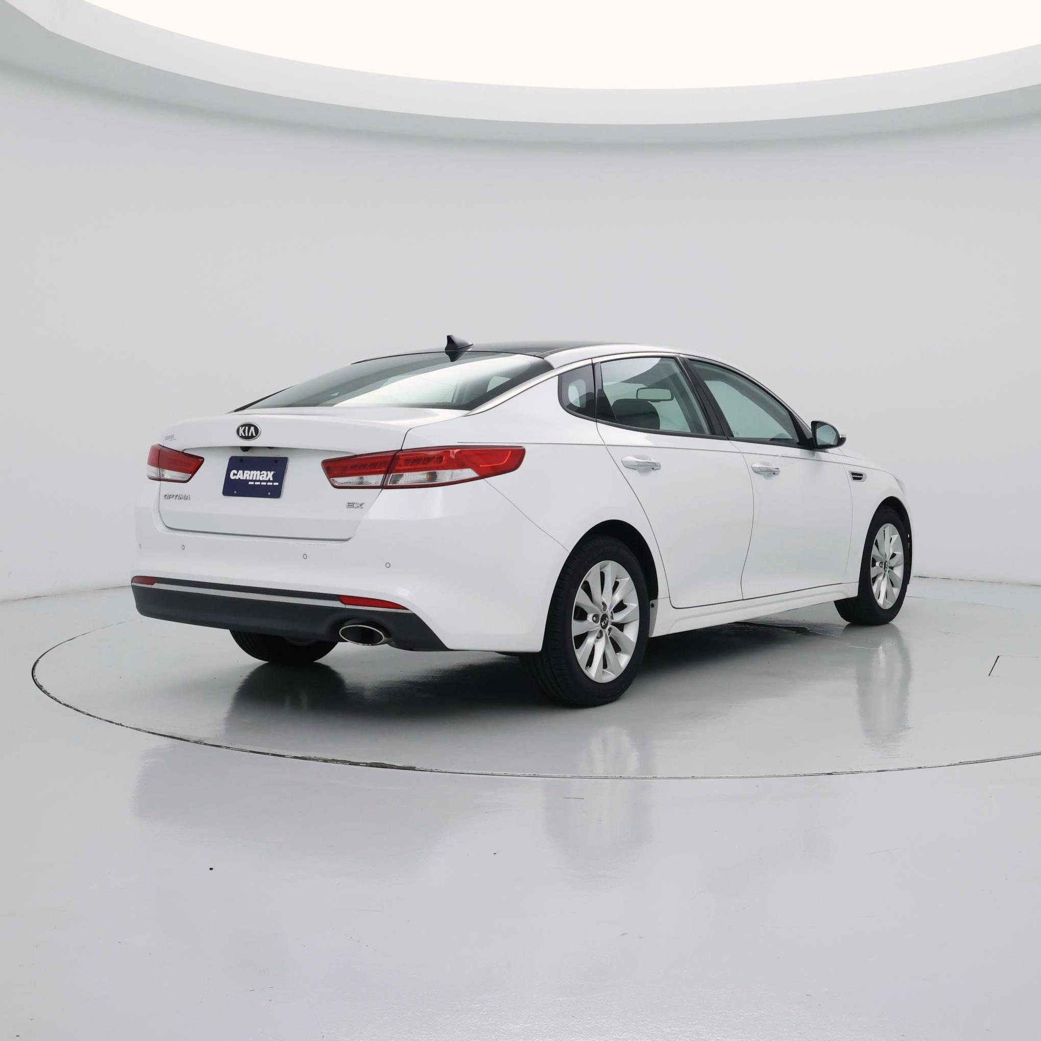 Thumbnail: 2016 Kia Optima - 8