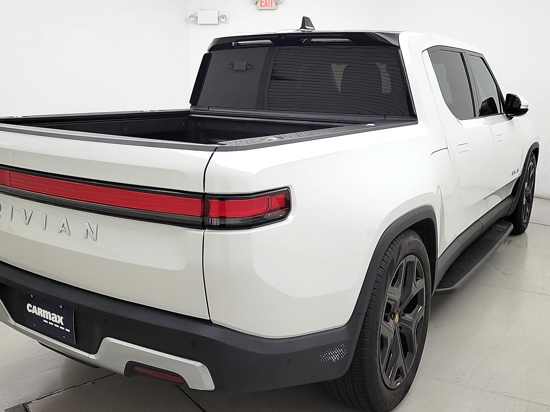 Thumbnail: 2023 Rivian R1T - 5