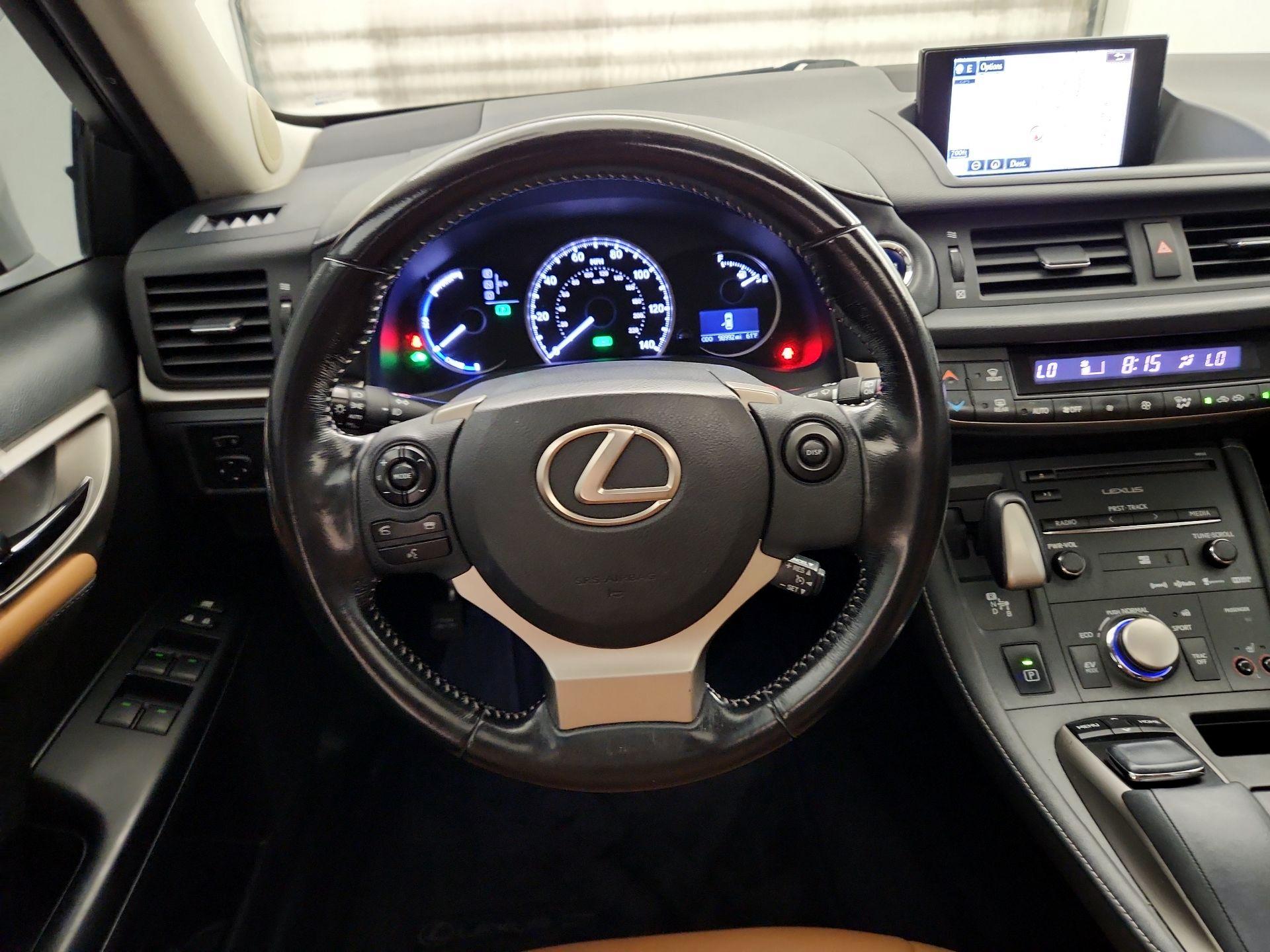 Thumbnail: 2015 Lexus CT - 10