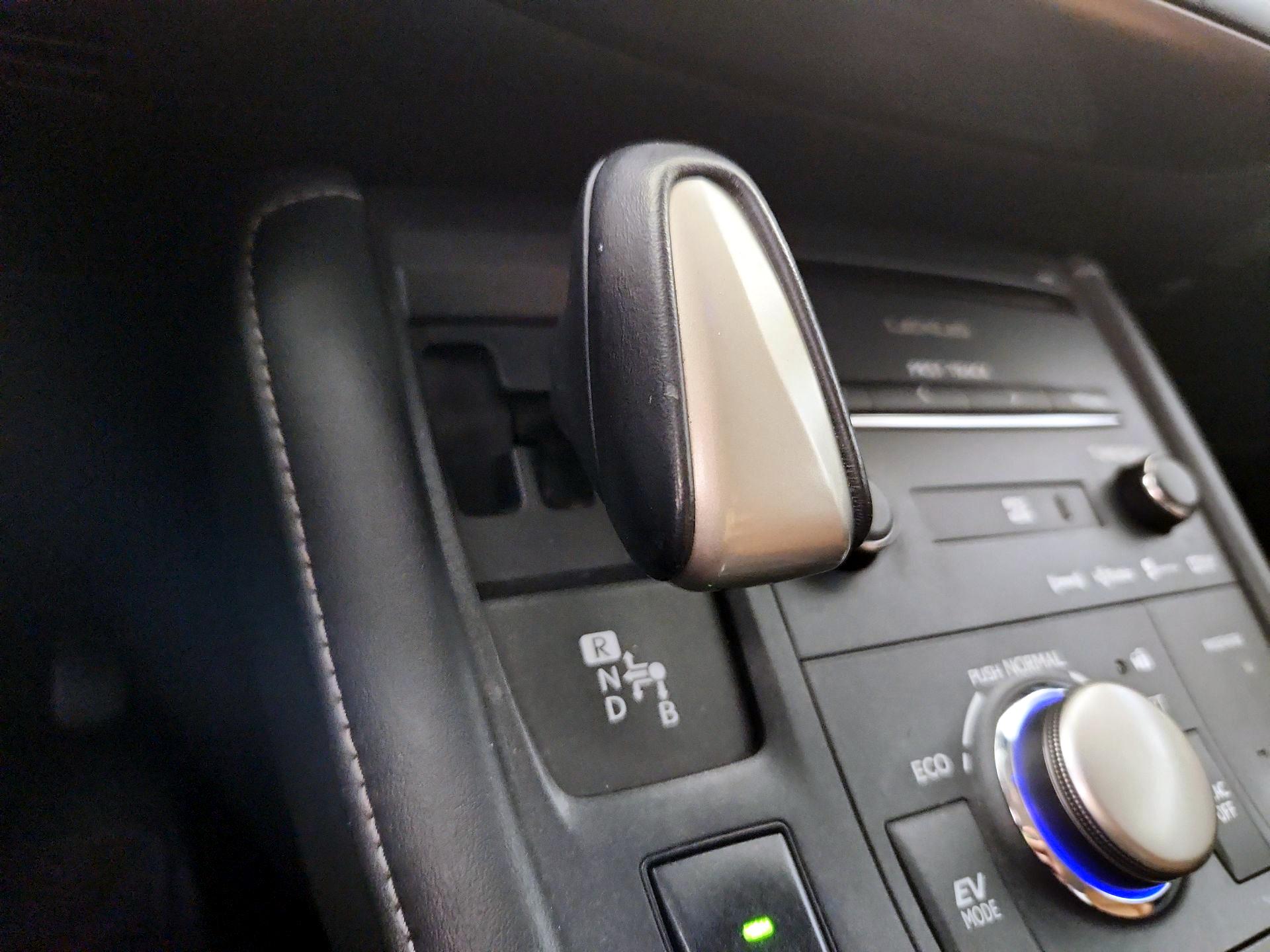 Thumbnail: 2015 Lexus CT - 17