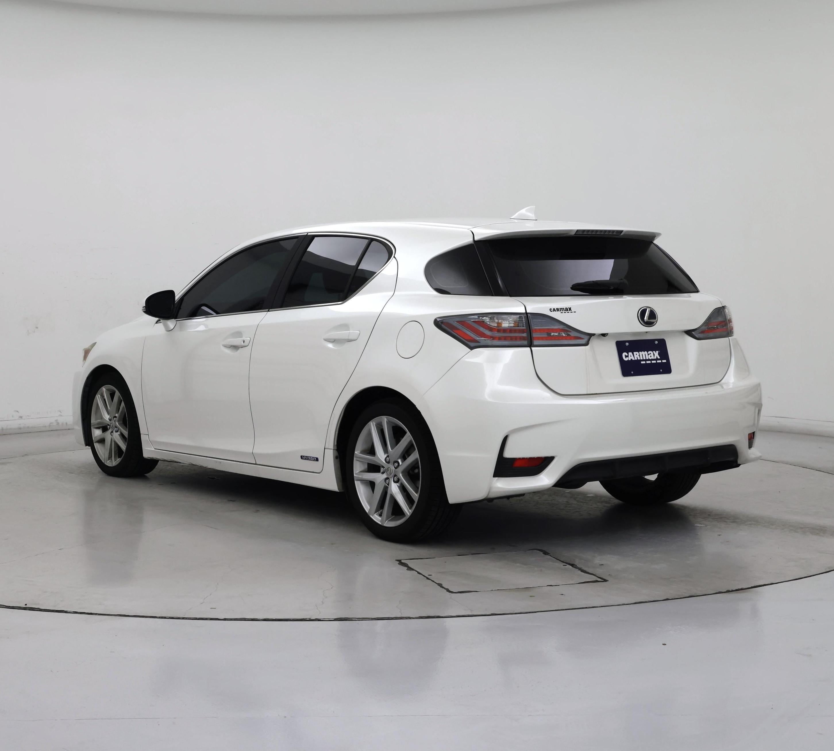 Thumbnail: 2015 Lexus CT - 2