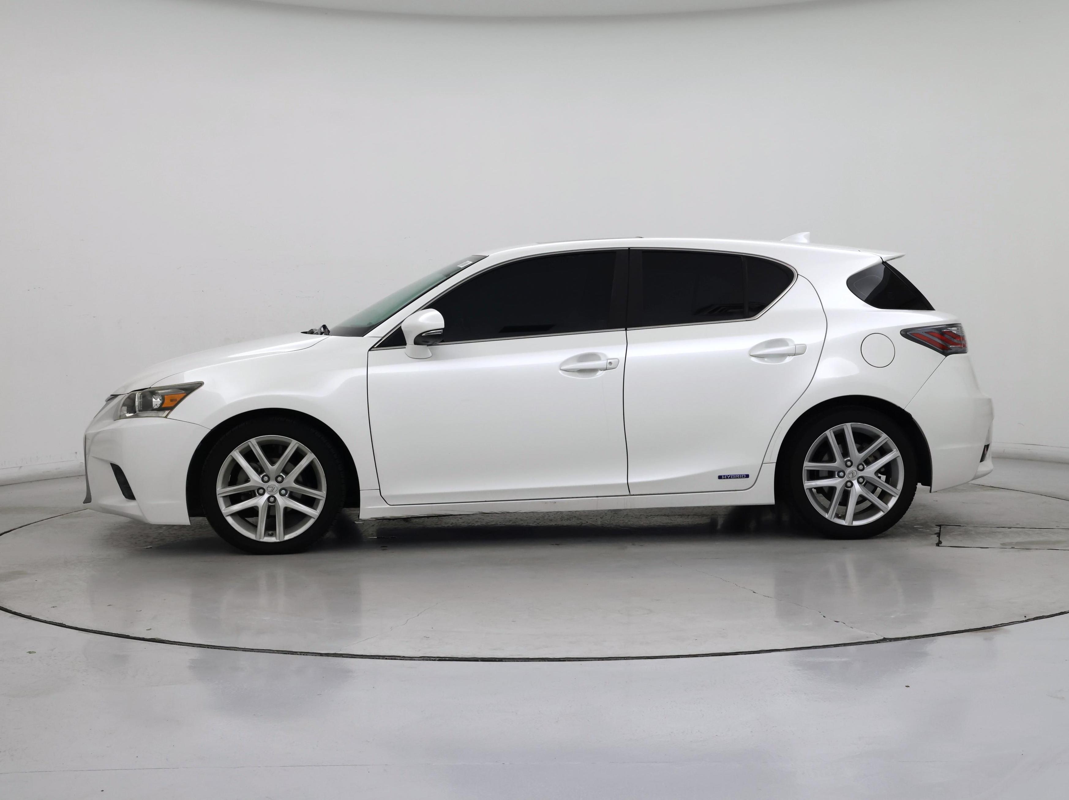Thumbnail: 2015 Lexus CT - 3