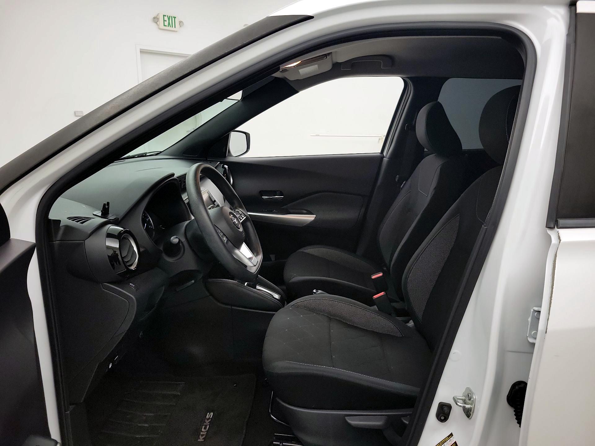 Thumbnail: 2019 Nissan Kicks - 11