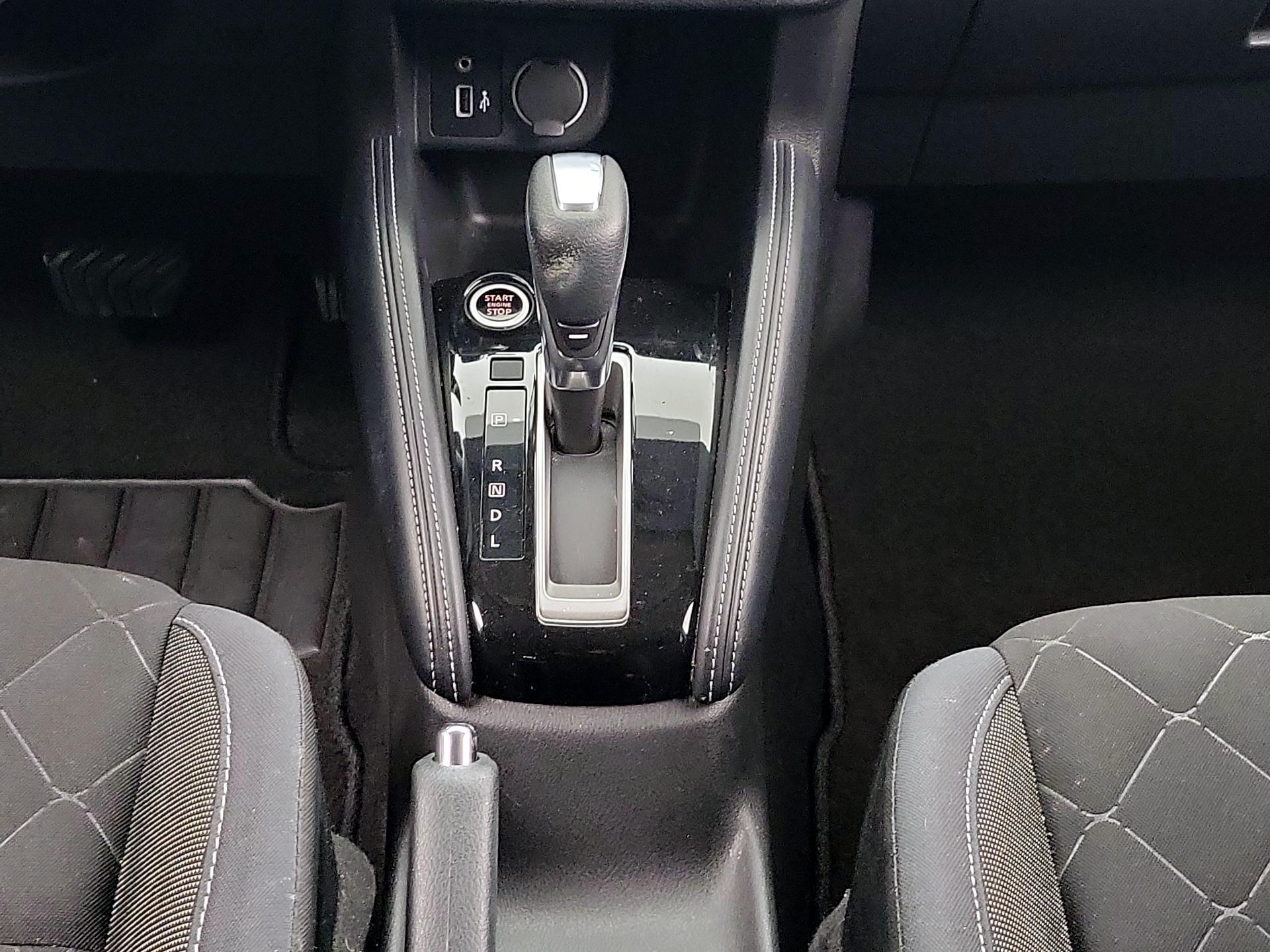 Thumbnail: 2019 Nissan Kicks - 17