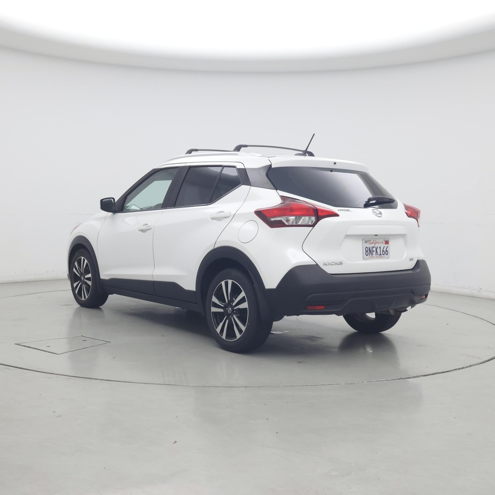 Thumbnail: 2019 Nissan Kicks - 2