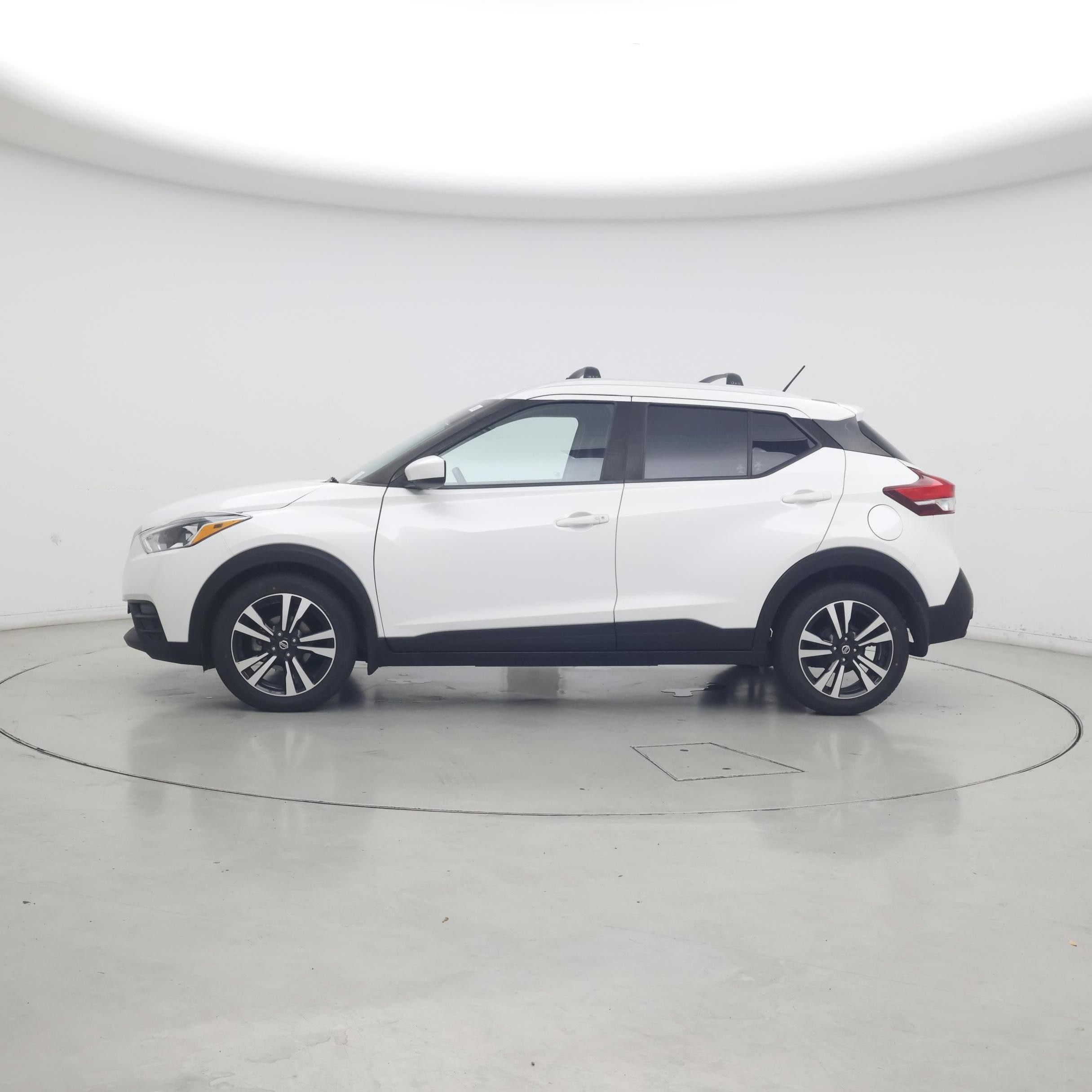 Thumbnail: 2019 Nissan Kicks - 3