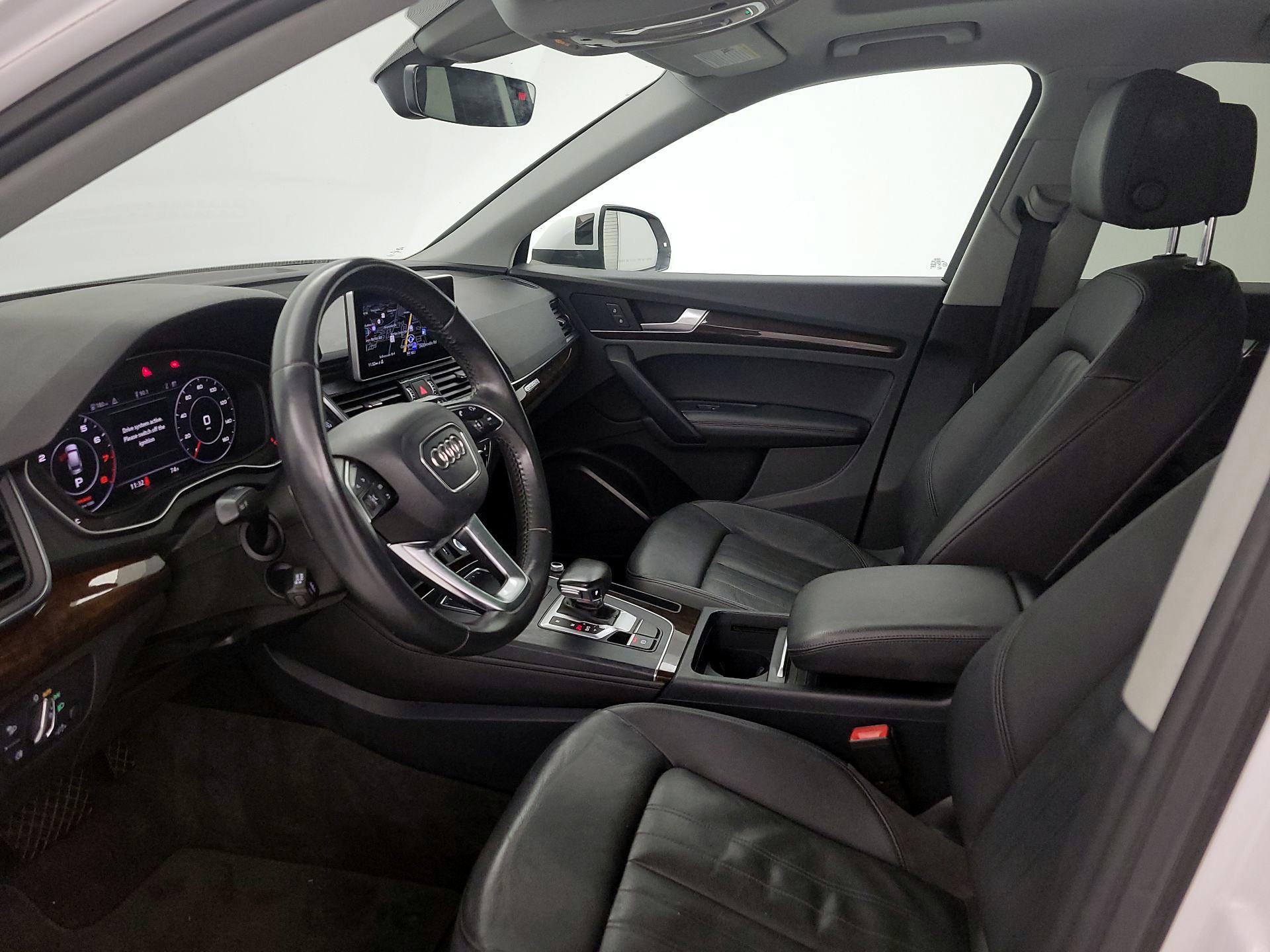 Thumbnail: 2019 Audi Q5 - 11