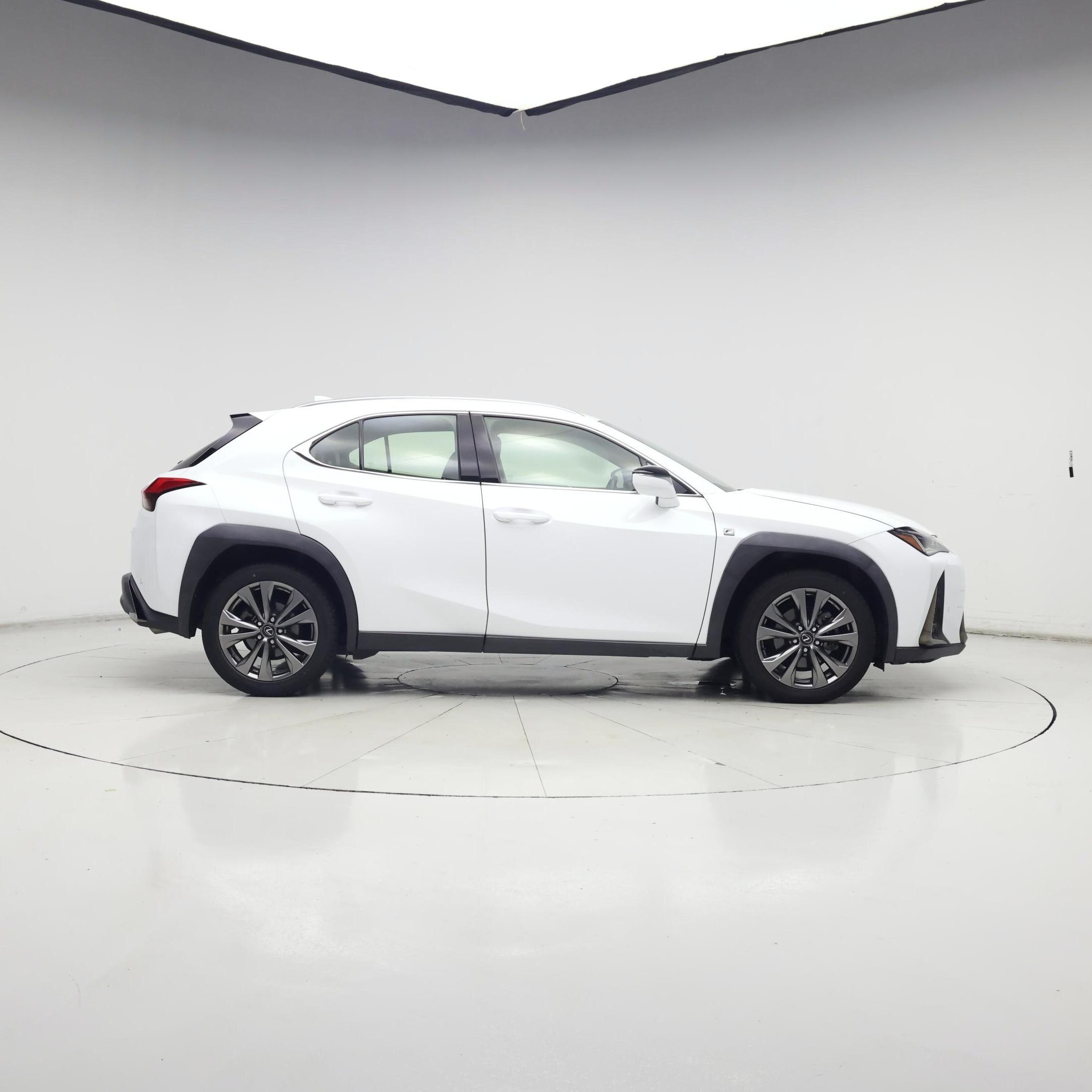 Thumbnail: 2021 Lexus UX - 7