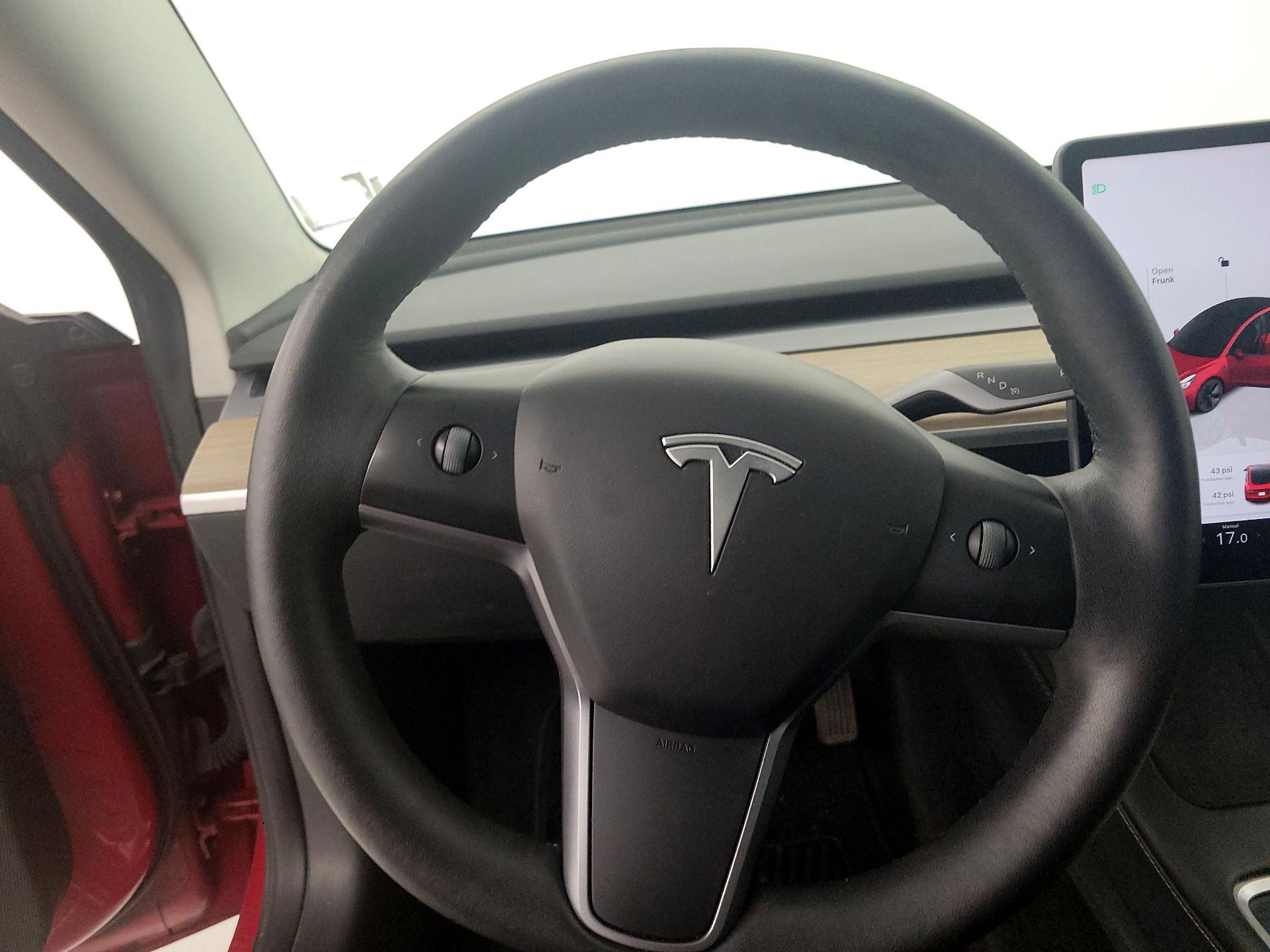 Thumbnail: 2023 Tesla Model 3 - 10