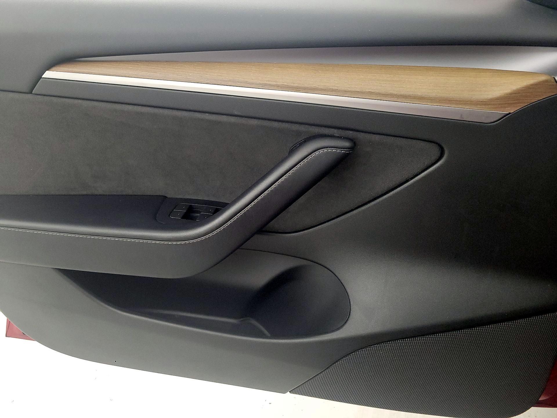 Thumbnail: 2023 Tesla Model 3 - 12