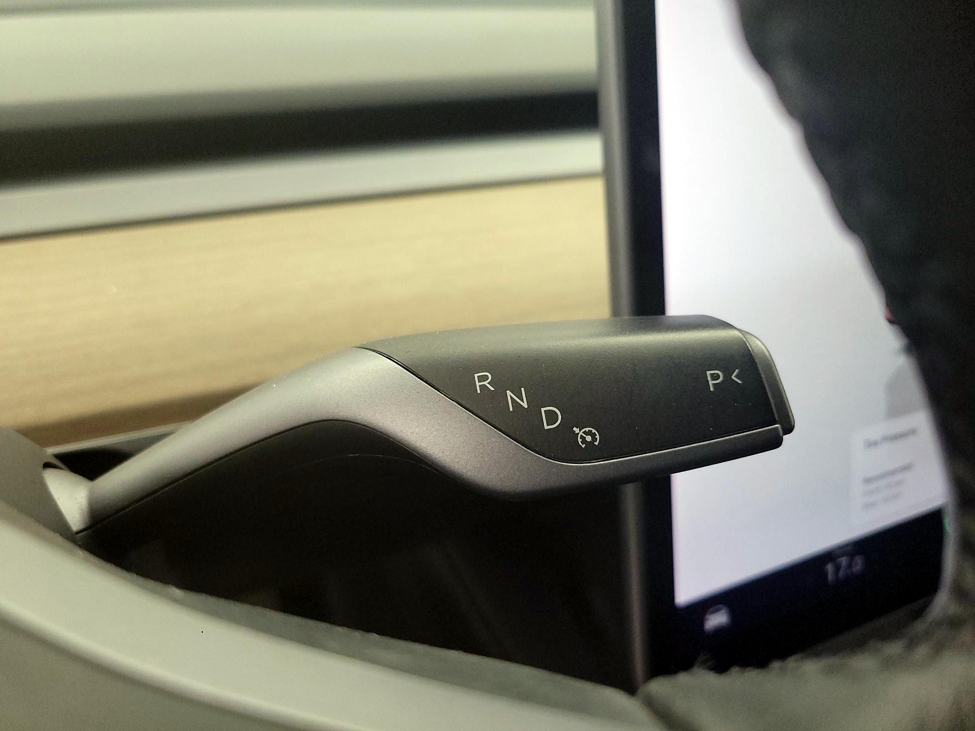 Thumbnail: 2023 Tesla Model 3 - 16