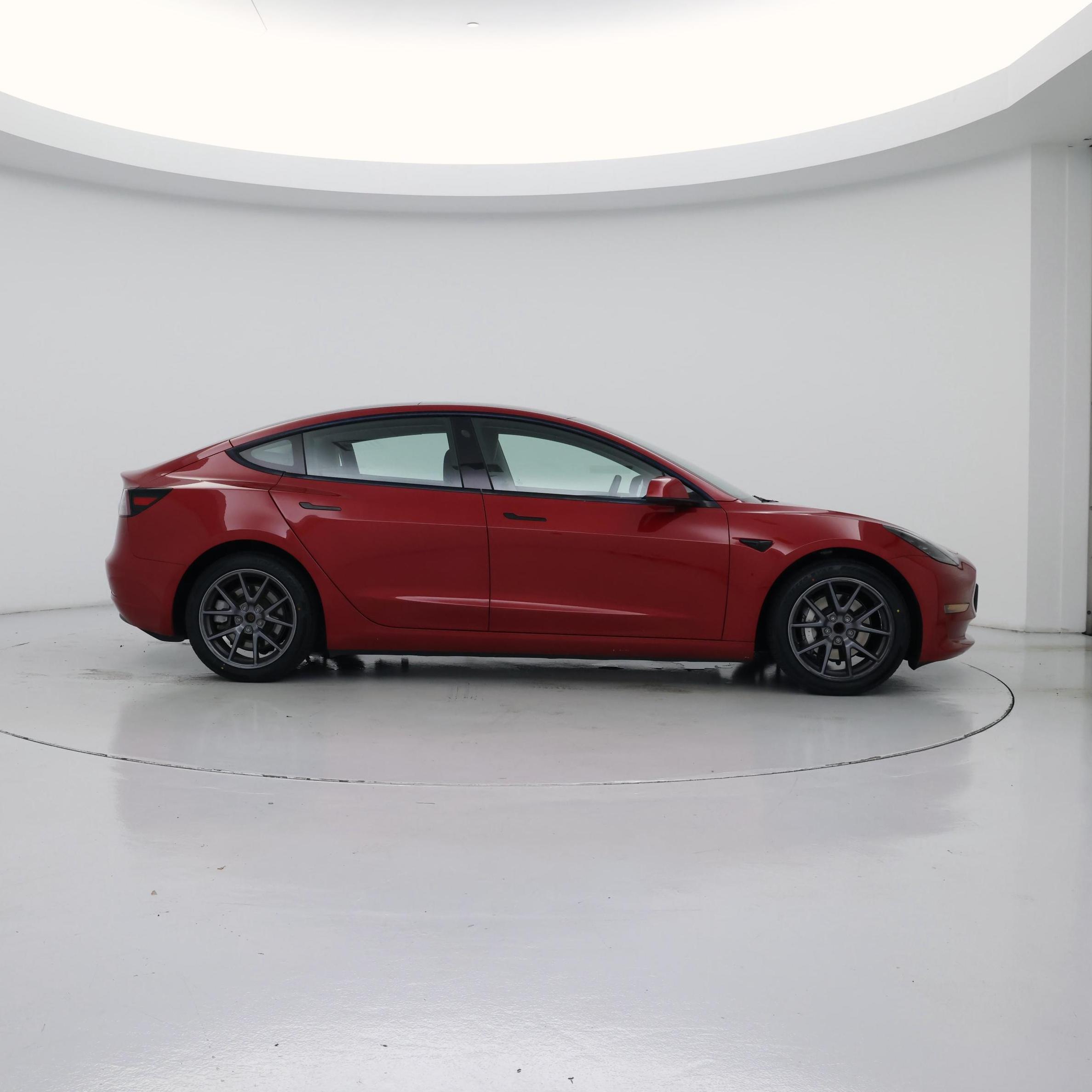 Thumbnail: 2023 Tesla Model 3 - 7