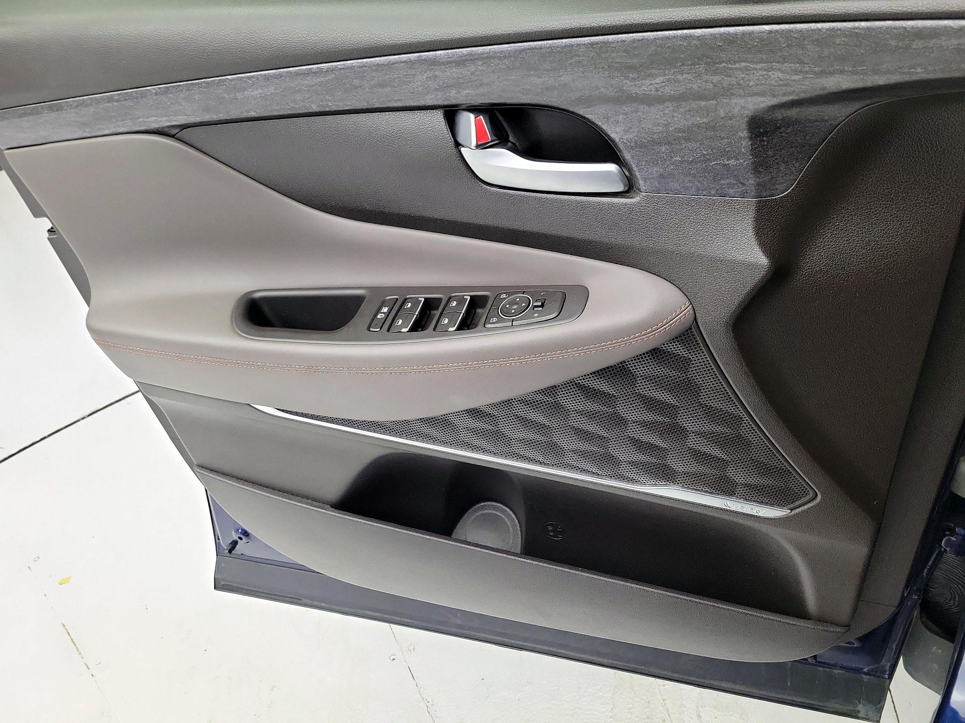 Thumbnail: 2019 Hyundai Santa Fe - 12