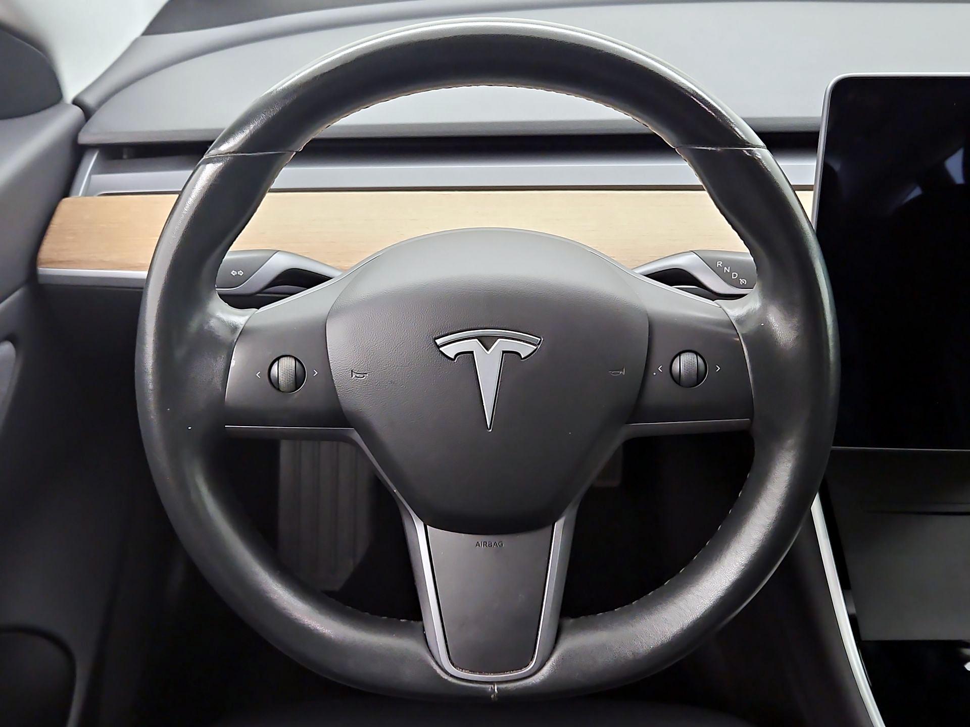 Thumbnail: 2019 Tesla Model 3 - 10