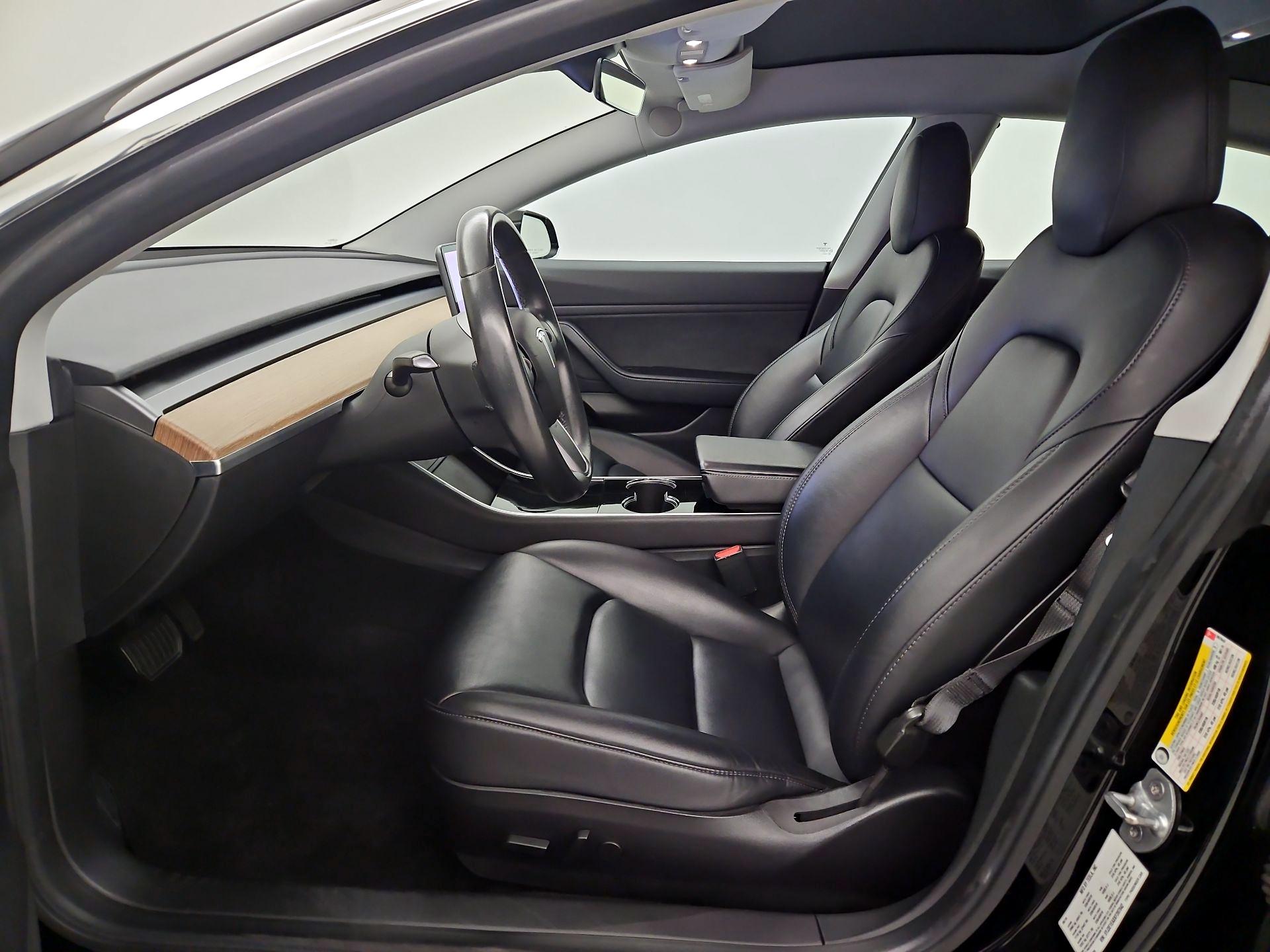 Thumbnail: 2019 Tesla Model 3 - 11