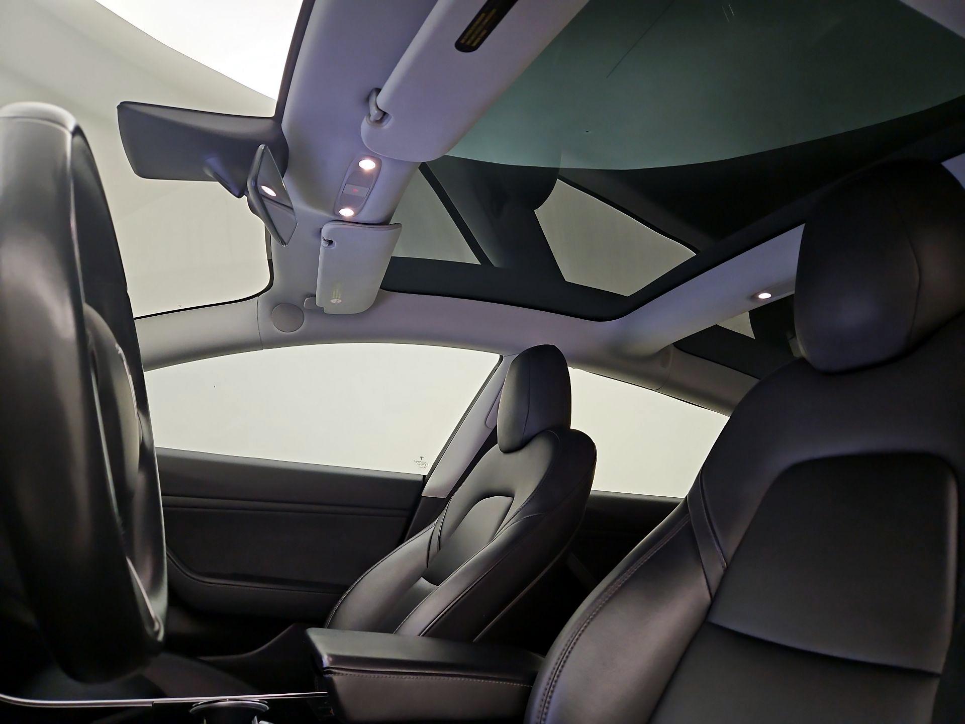 Thumbnail: 2019 Tesla Model 3 - 18