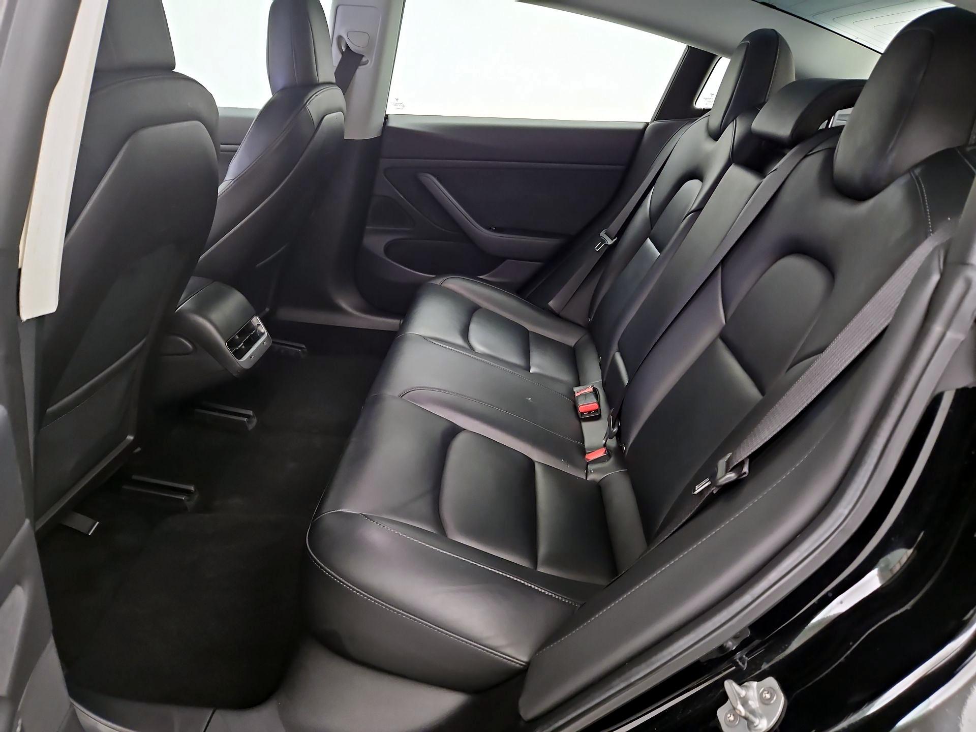 Thumbnail: 2019 Tesla Model 3 - 19