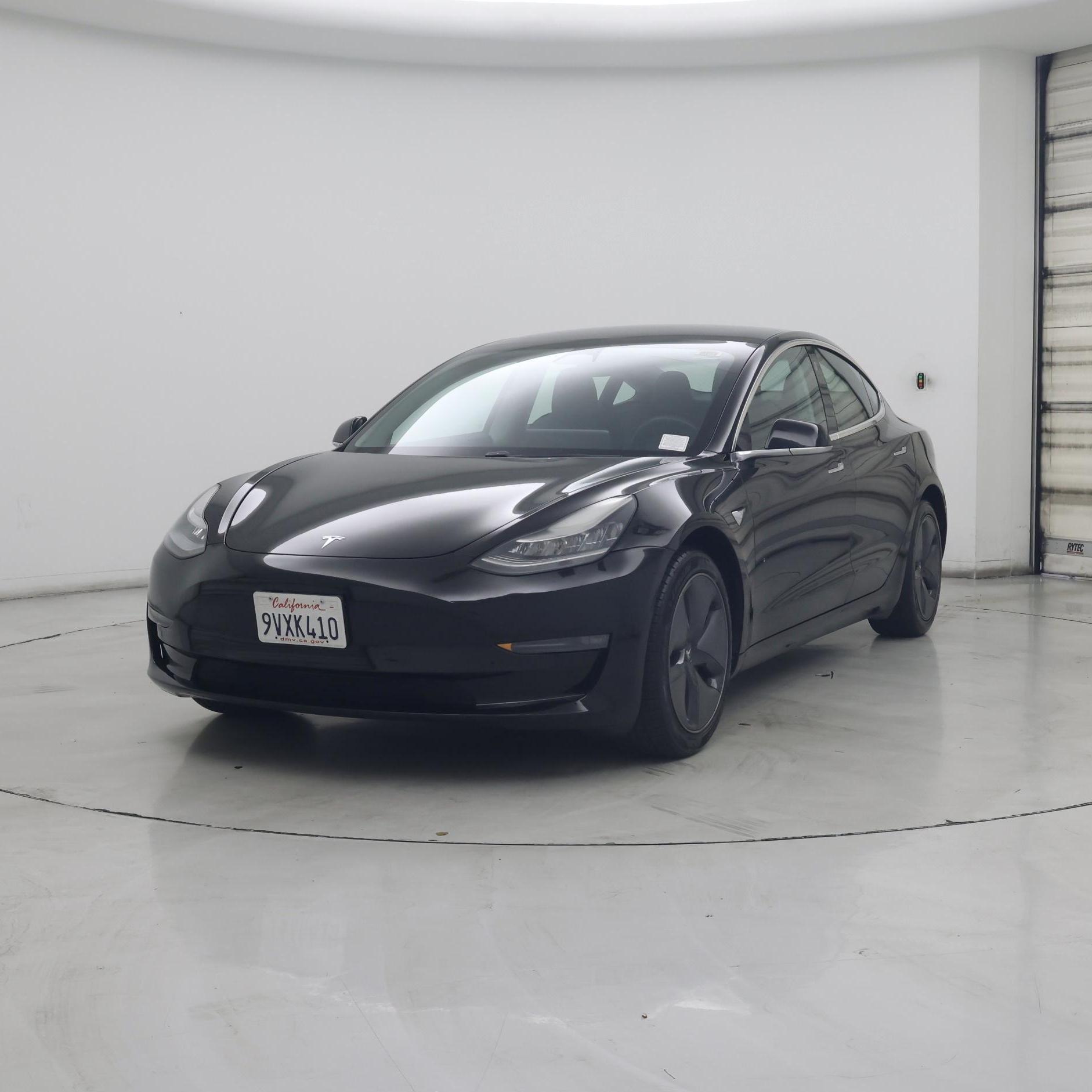 Thumbnail: 2019 Tesla Model 3 - 4