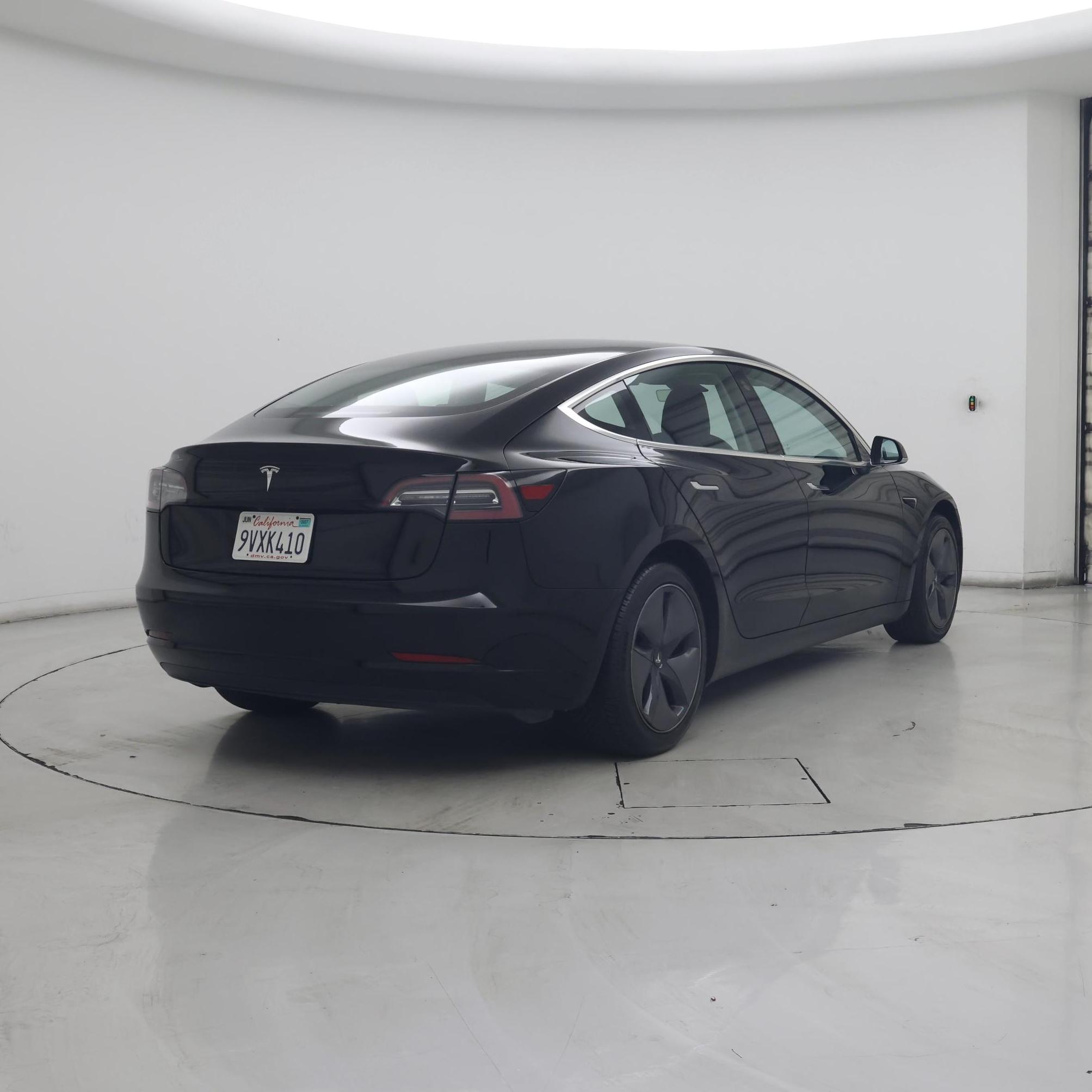 Thumbnail: 2019 Tesla Model 3 - 8