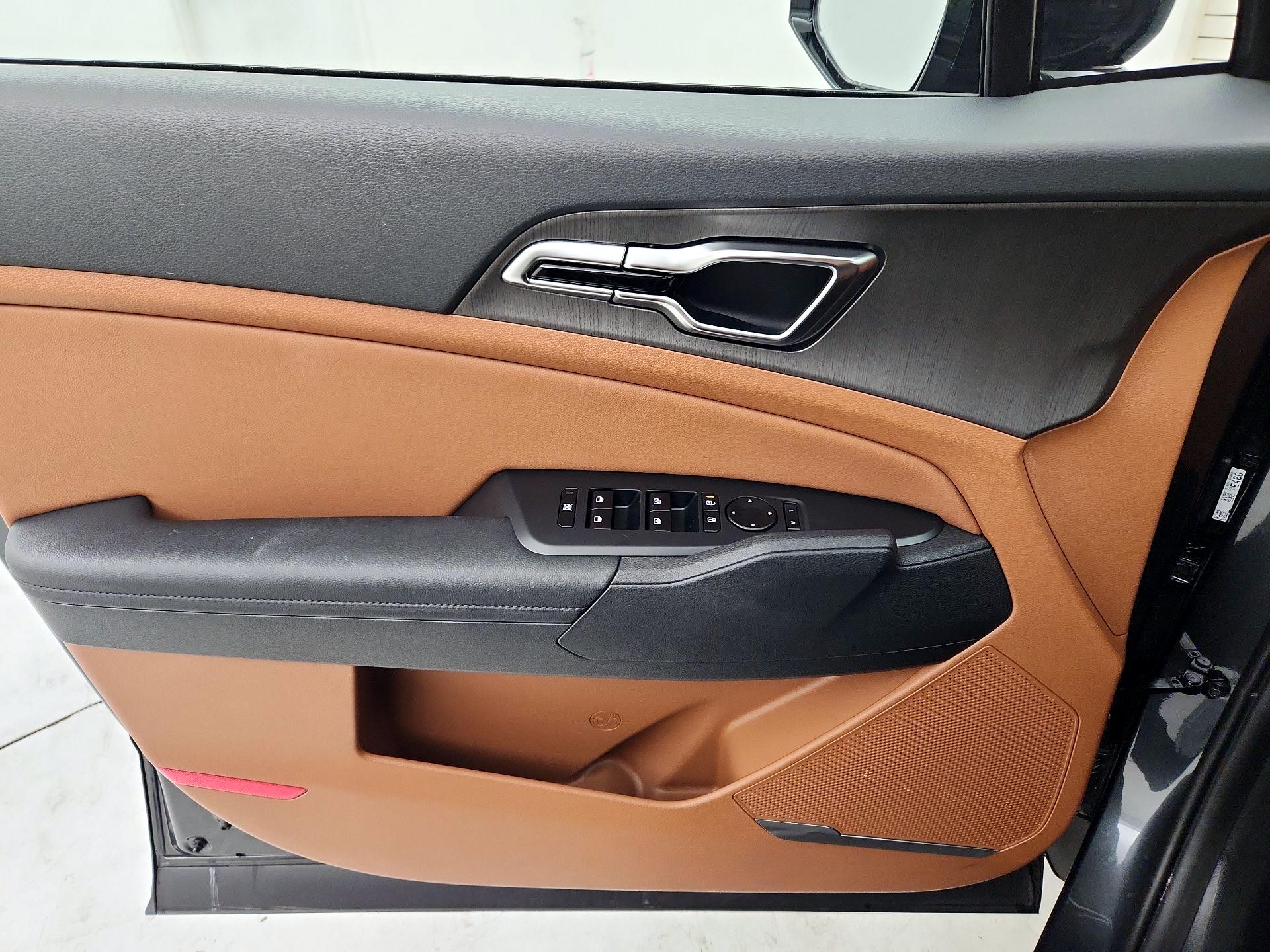 Thumbnail: 2026 Kia Sportage - 12