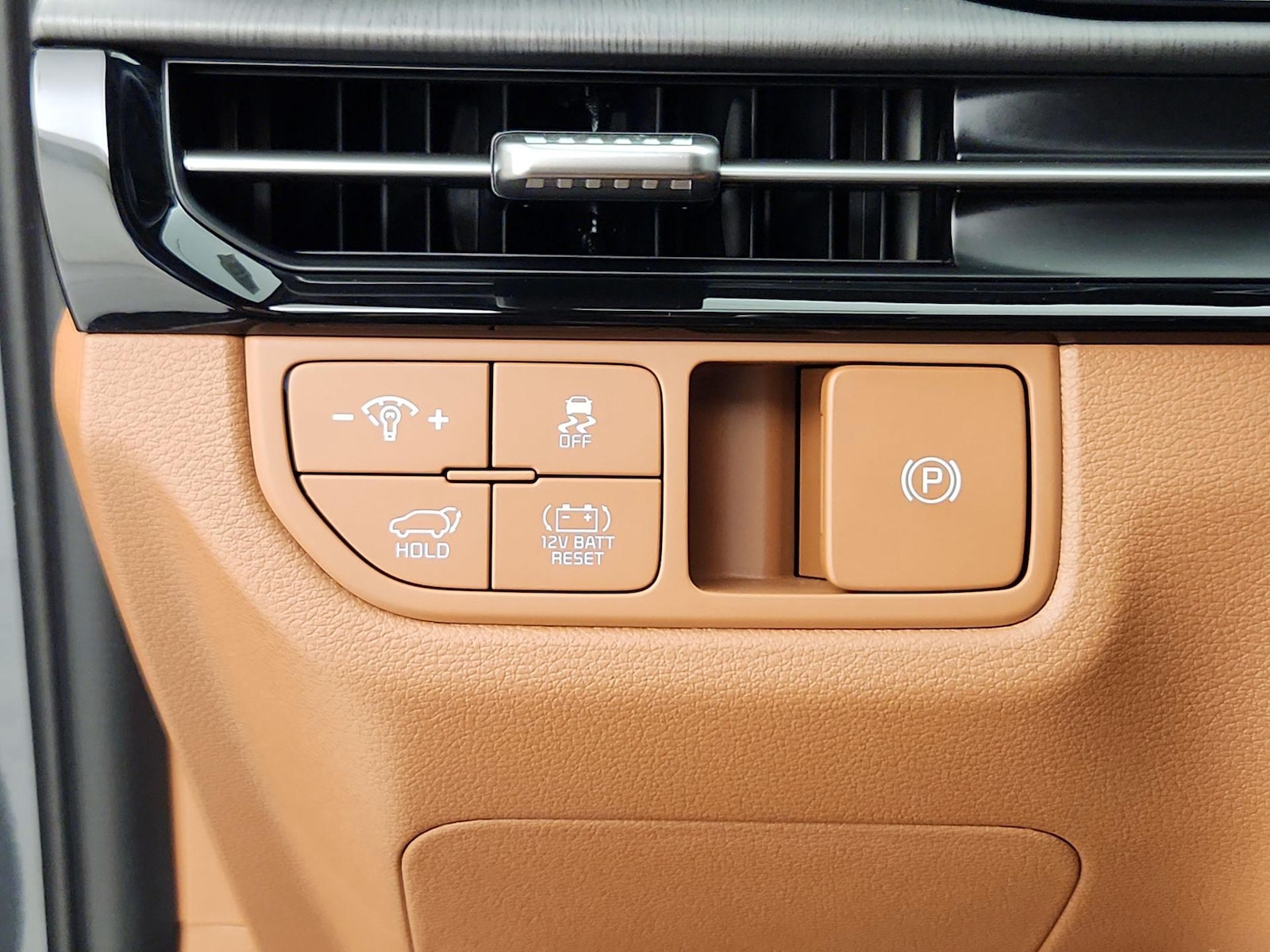 2026 Kia Sportage X-Line Hybrid - Photo 14